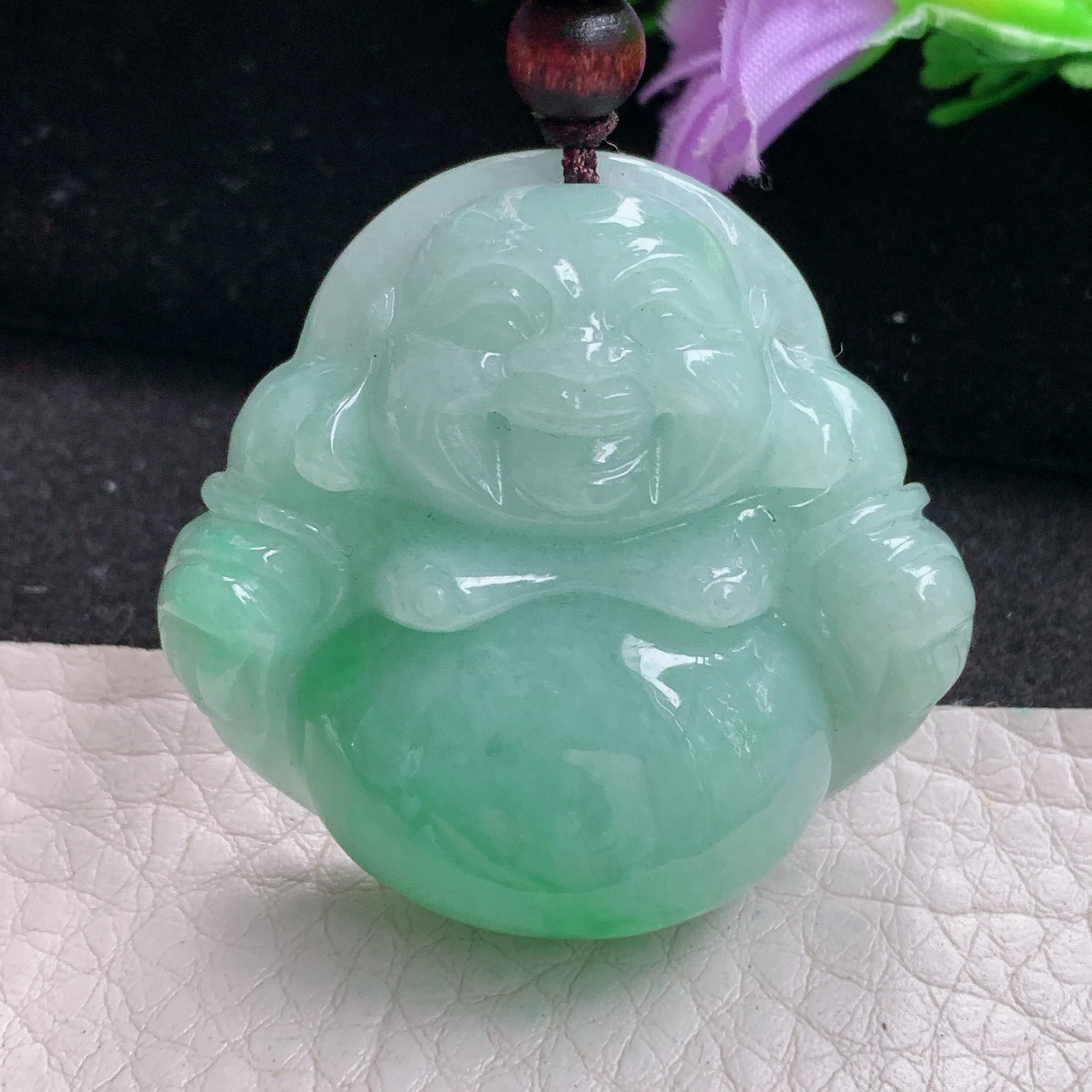 zen实拍36.7*39.3*12.3缅甸翡翠浅绿大佛公吊坠