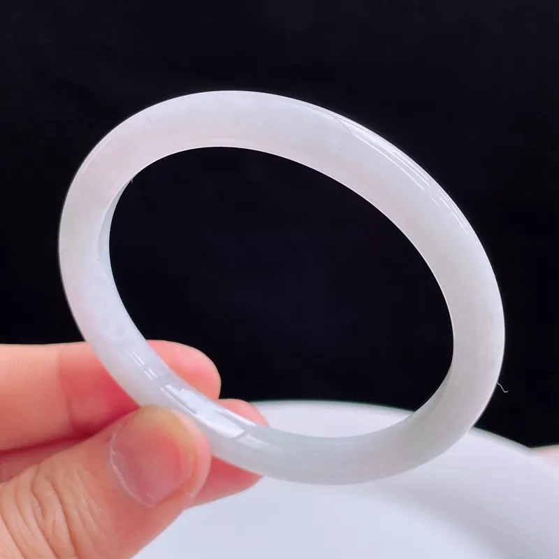 54*47mm自然光拍摄天然翡翠A货好种水贵妃手镯 22.49克