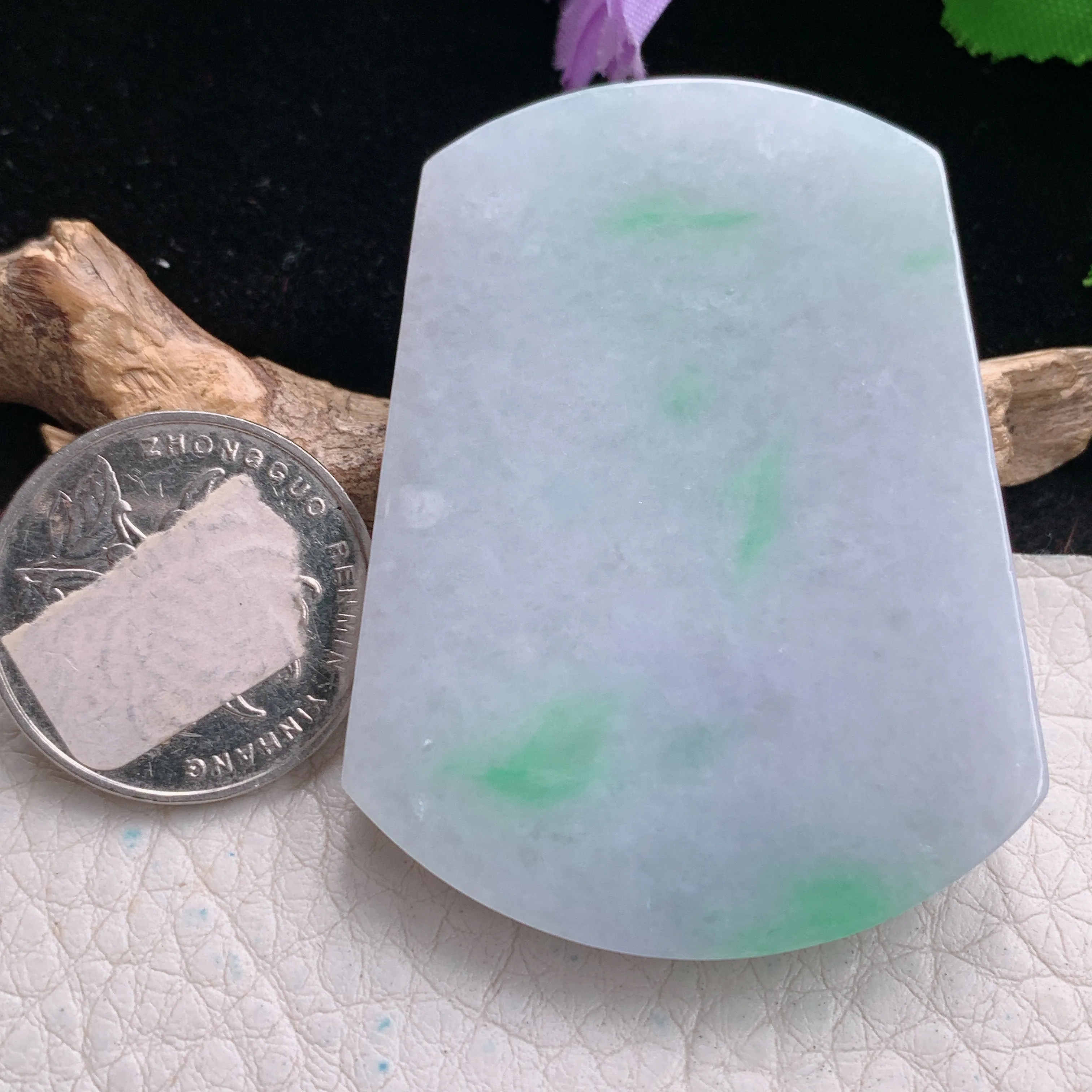 zen实拍55*42.3*6.5缅甸翡翠淡春彩平安无事牌吊坠