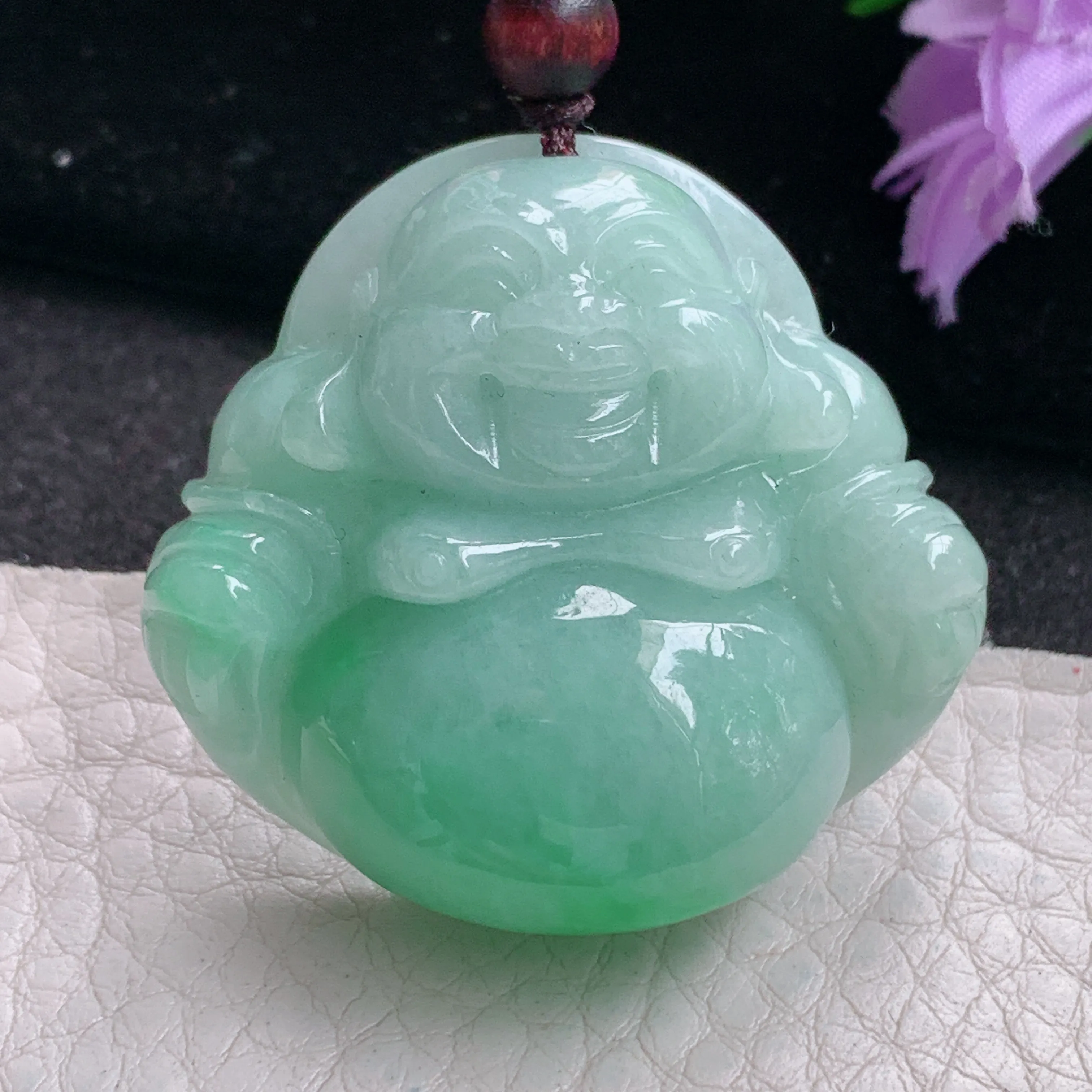 zen实拍36.7*39.3*12.3缅甸翡翠浅绿大佛公吊坠