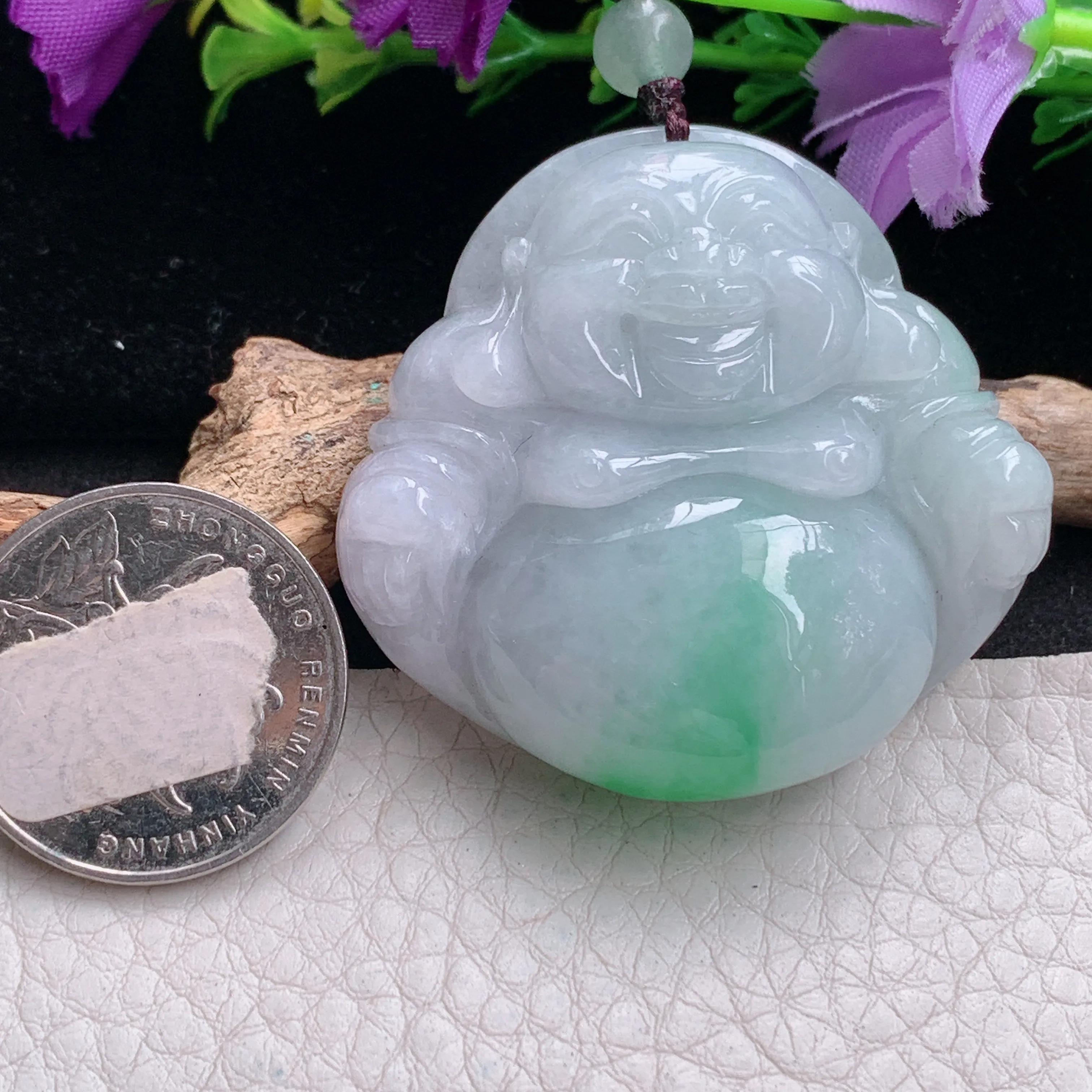 zen实拍43.7*46*13.2缅甸翡翠飘绿大佛公吊坠白底青弥勒佛像毛衣坠