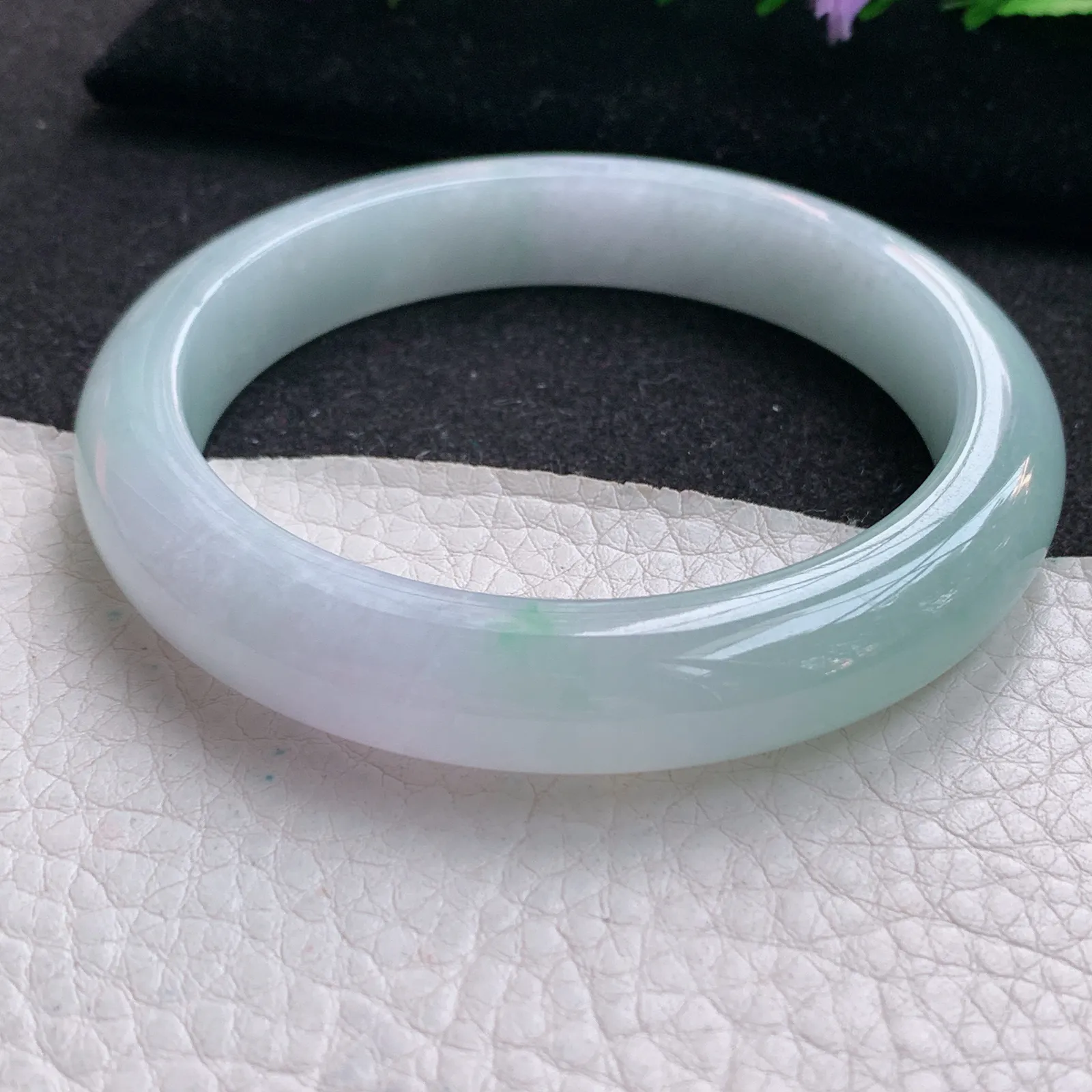 js大圈口60*11.6*8.8平安镯 天然缅甸翡翠淡雅宽边玉手镯 玉手环