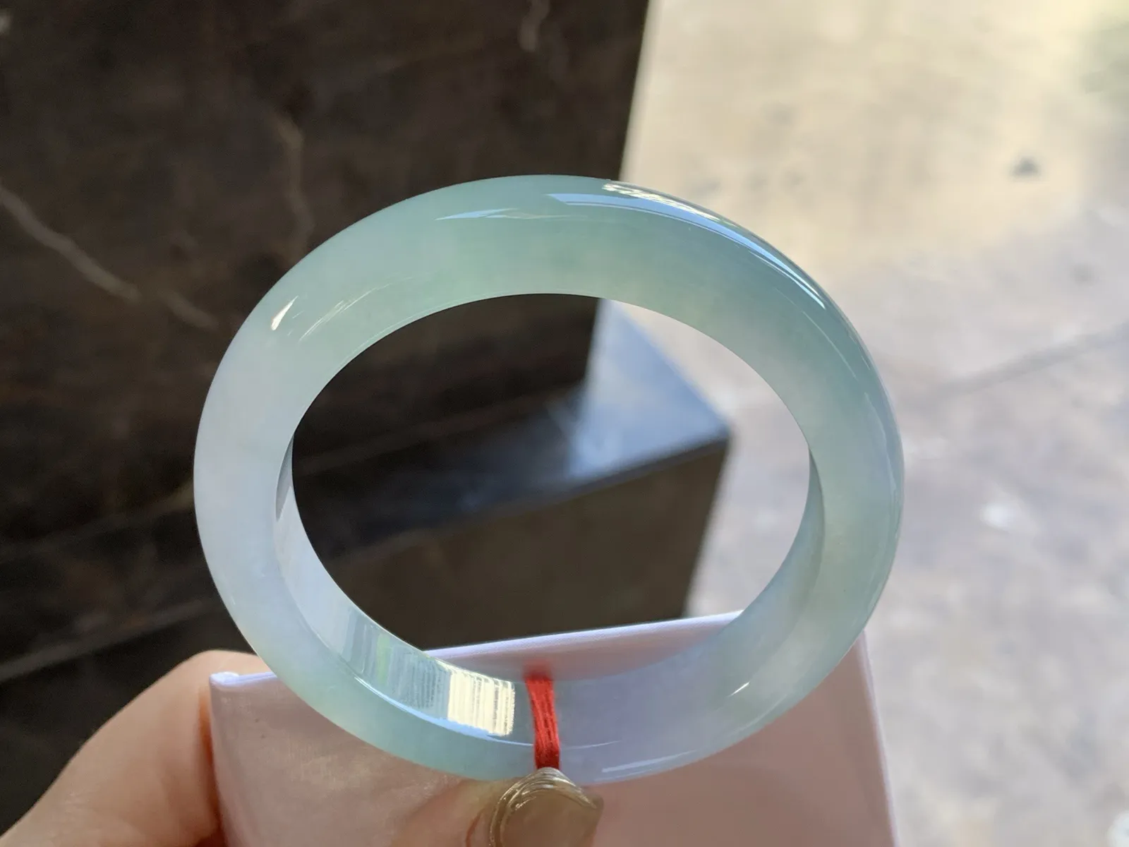 冰种晴水手镯
尺寸：55.8-12.2-9mm
种水好 小清新好