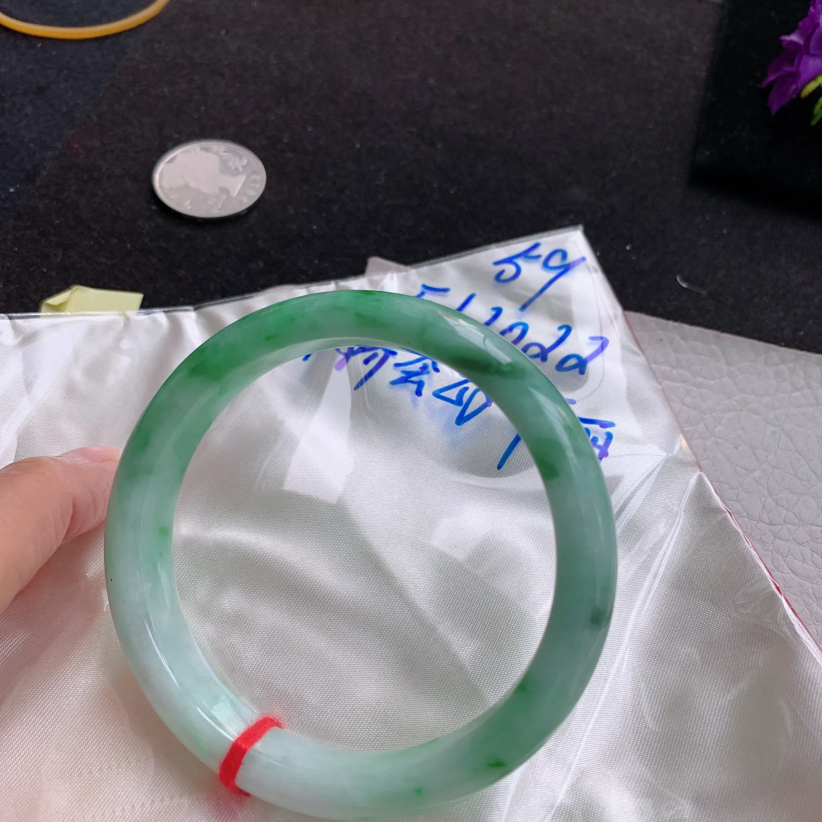 hy实拍59*12*7.8平安镯 天然缅甸翡翠辣绿宽边玉手镯 玉手环