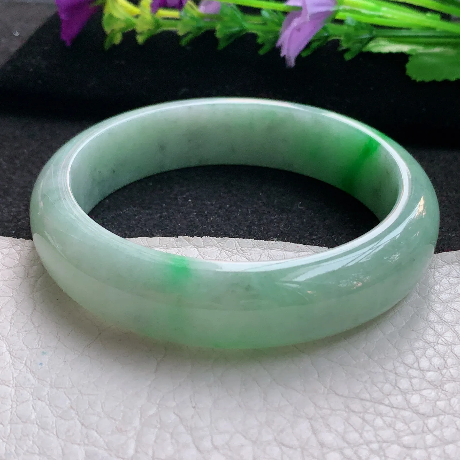 yh实拍59.5*15*8.8轮胎镯 天然缅甸翡翠飘绿宽边玉手镯 玉手环