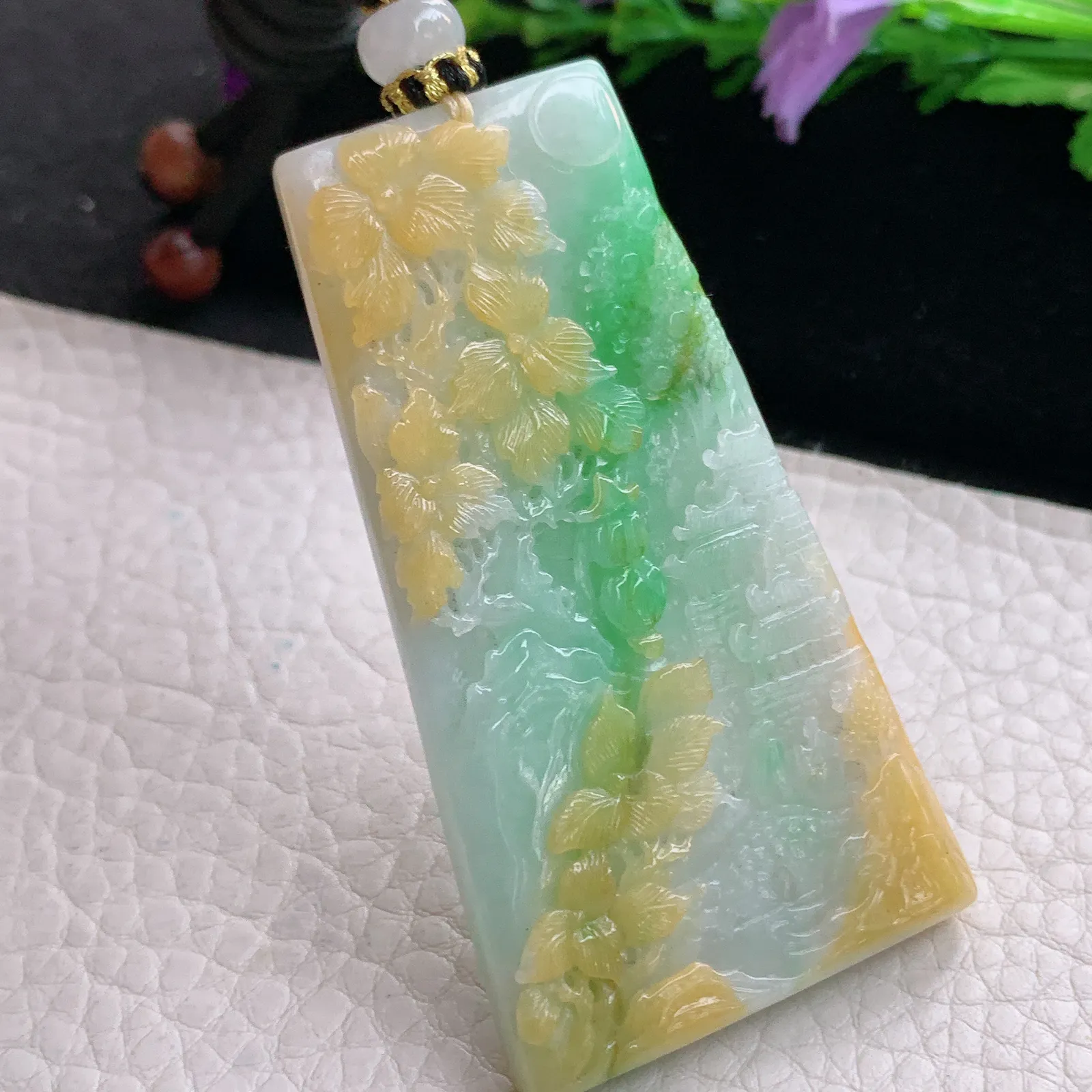 yl实拍64.3*35*6.8缅甸翡翠俏色巧雕三彩山水 大好河山玉吊坠 玉挂坠