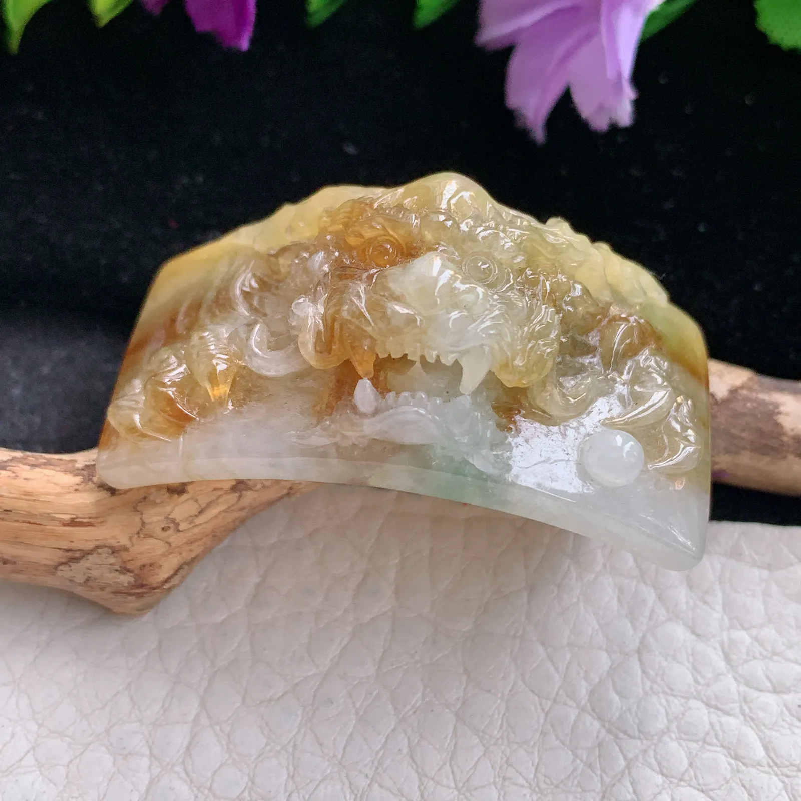 lz实拍43.9*22.7*14.6缅甸翡翠俏色霸气龙头手牌 生意兴隆手牌 玉坠