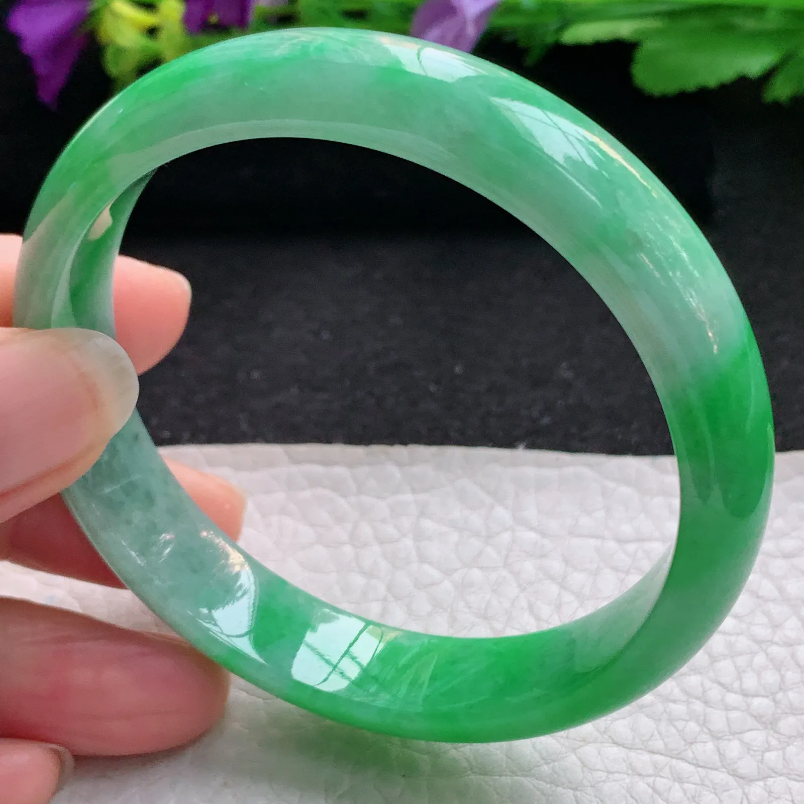 nr实拍58.5*13*7平安镯 天然缅甸翡翠辣阳绿宽边玉手镯 玉手环