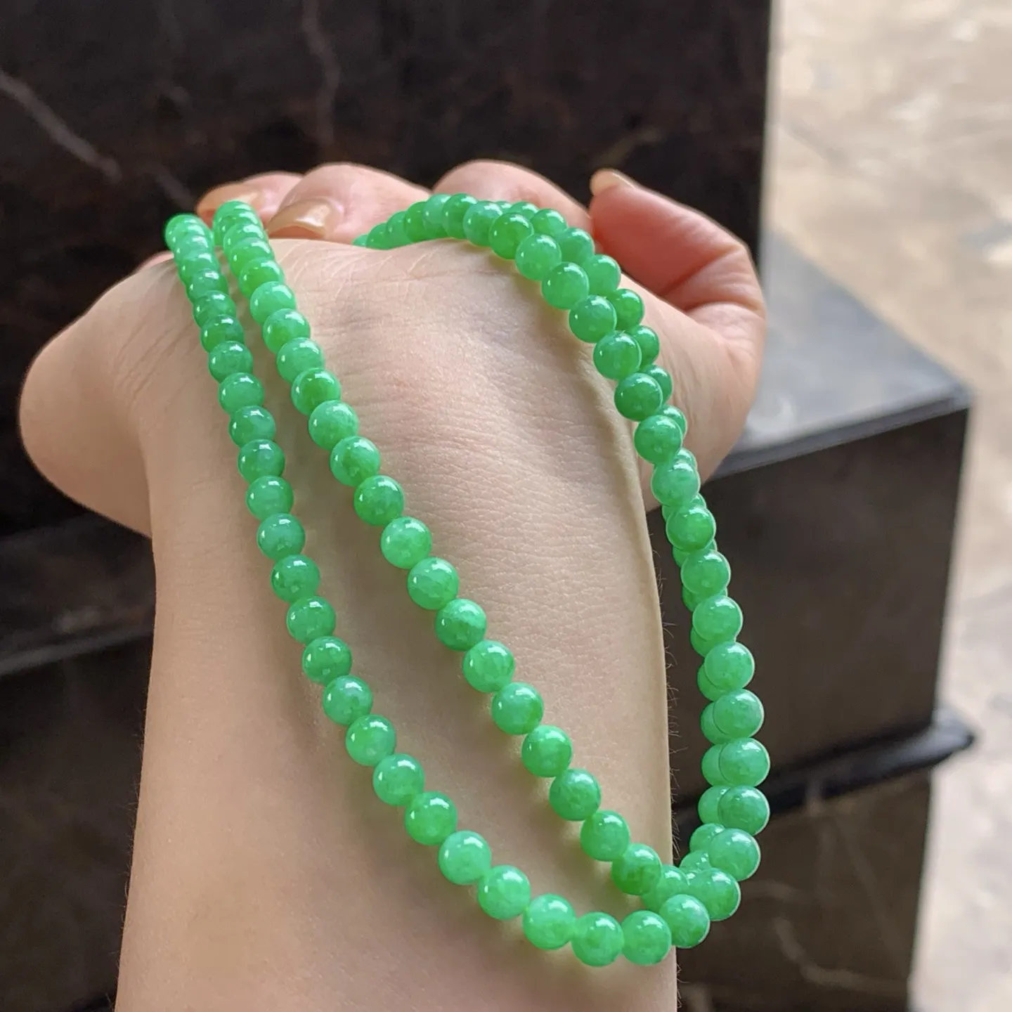 阳绿珠链 
色辣大气