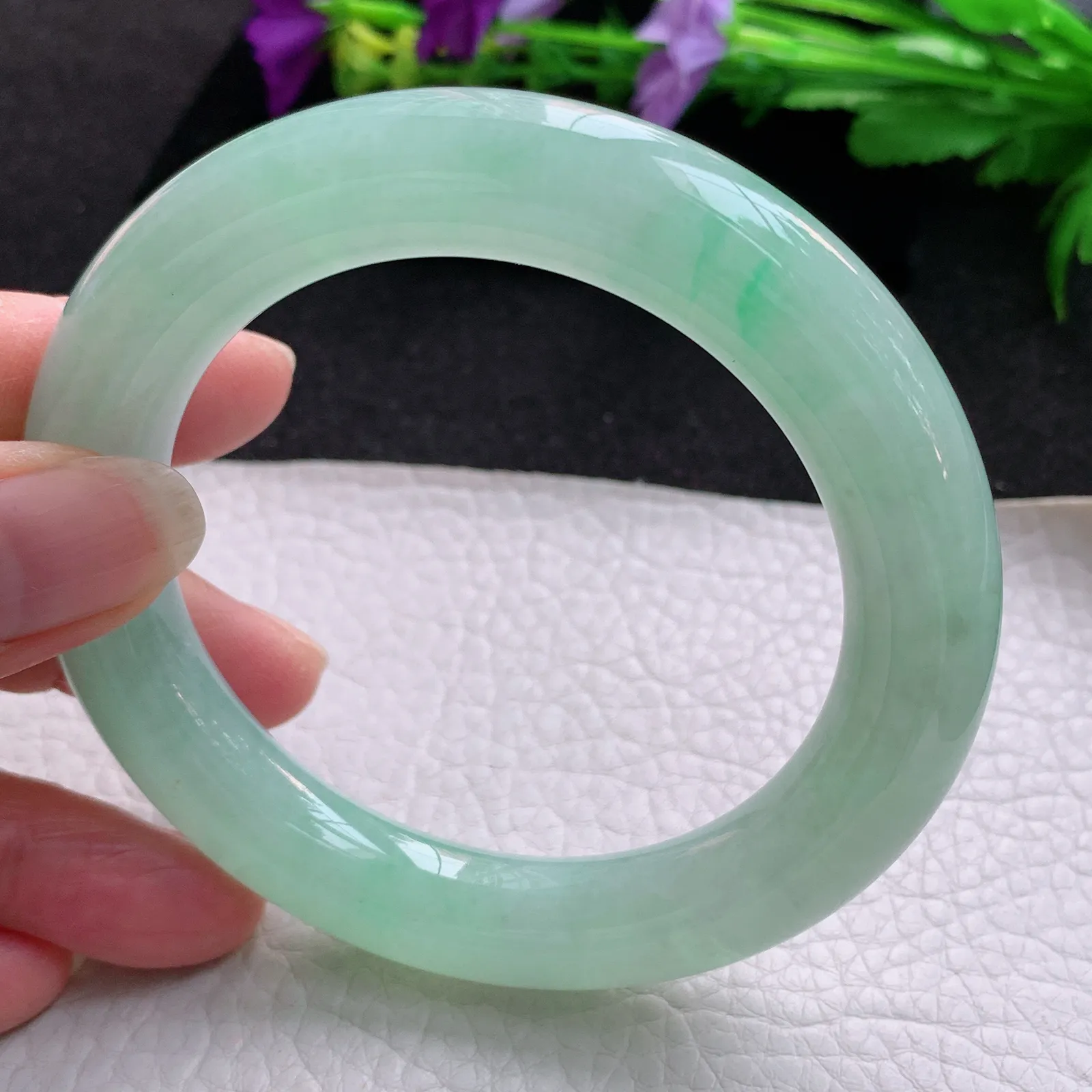 js大圈口59.5*12.5胖圆镯 天然缅甸翡翠冰绿圆条玉手镯 玉手环