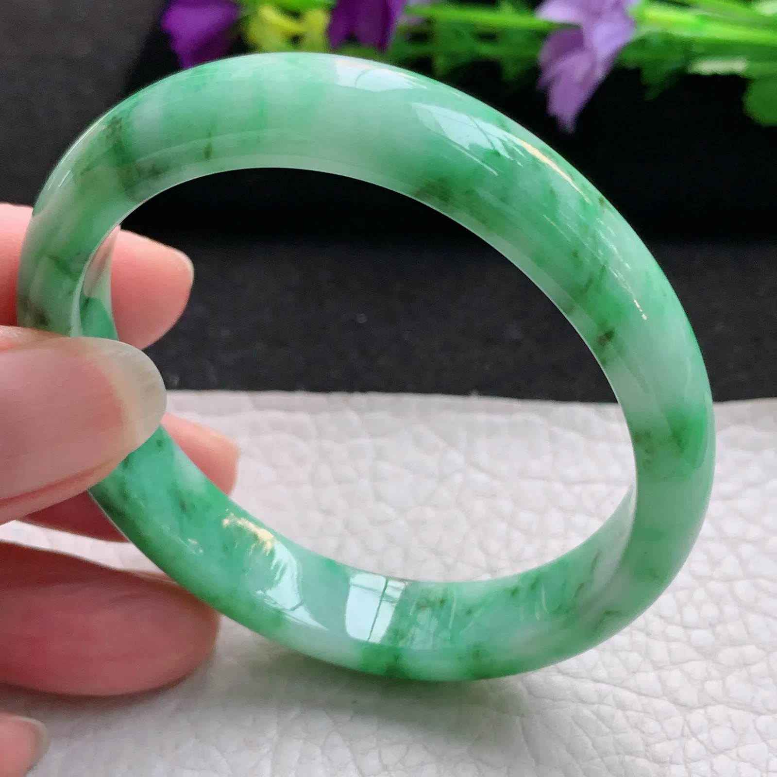 yh实拍55*40*11.2*7.3镯 天然缅甸翡翠辣绿椭圆宽边玉手镯 玉手环
