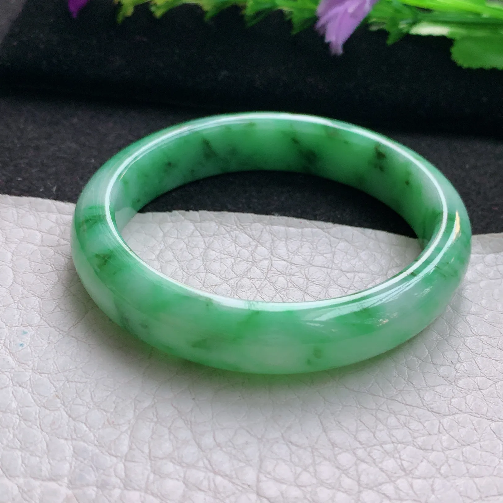yh实拍55*40*11.2*7.3镯 天然缅甸翡翠辣绿椭圆宽边玉手镯 玉手环