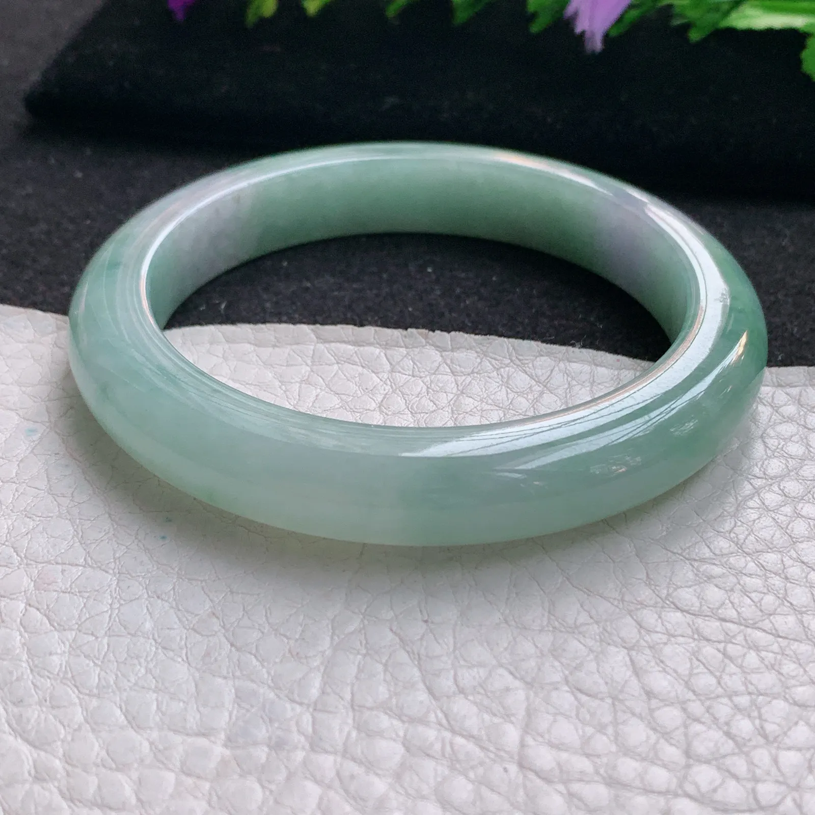 hy实拍55*10.2*8.5平安镯 天然缅甸翡翠春带彩飘花宽边玉手镯 玉手环