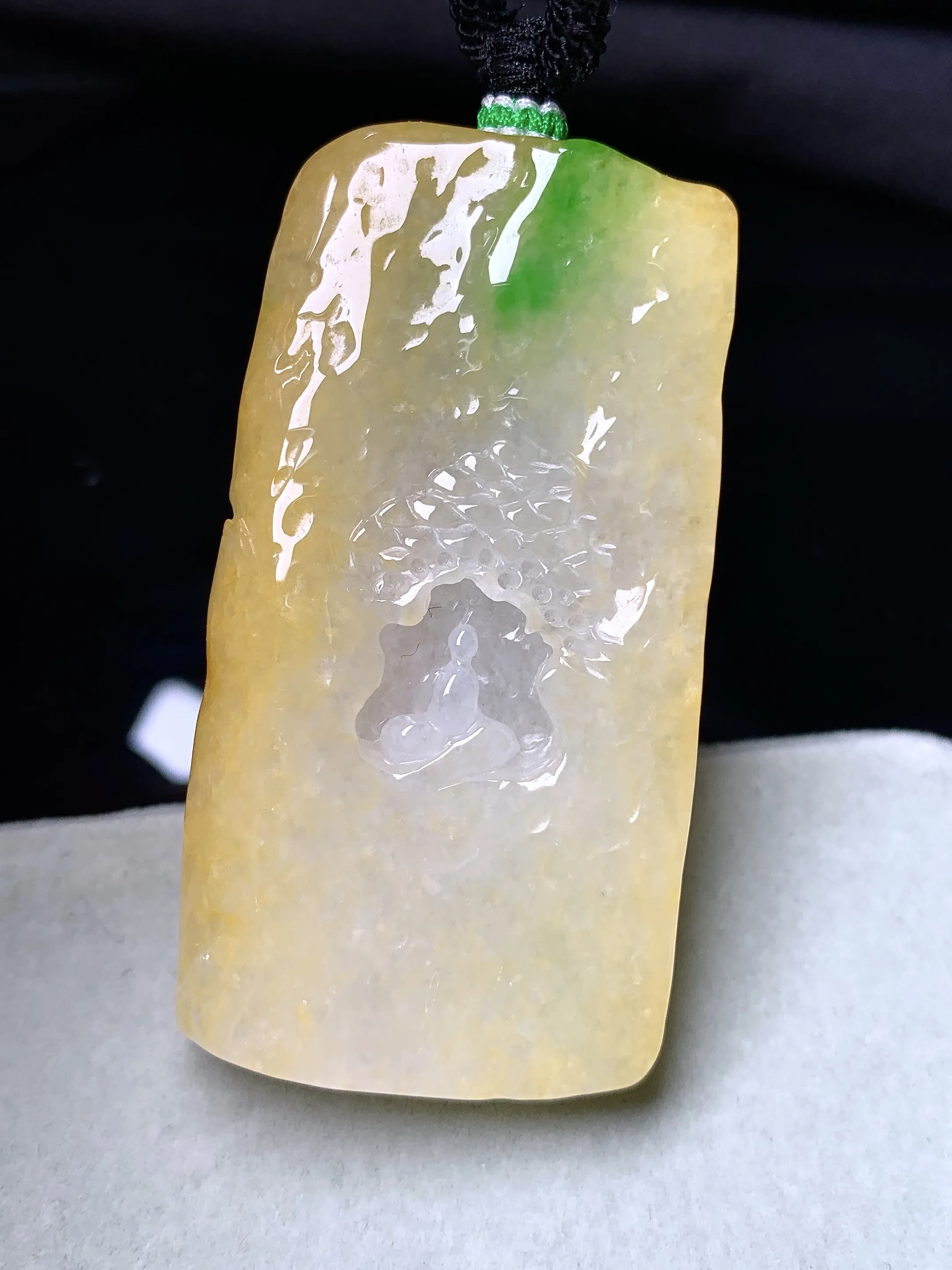 黄翡悟道吊坠 玉质细腻 色泽清新艳丽 整体尺寸56.6*30.8*11.6