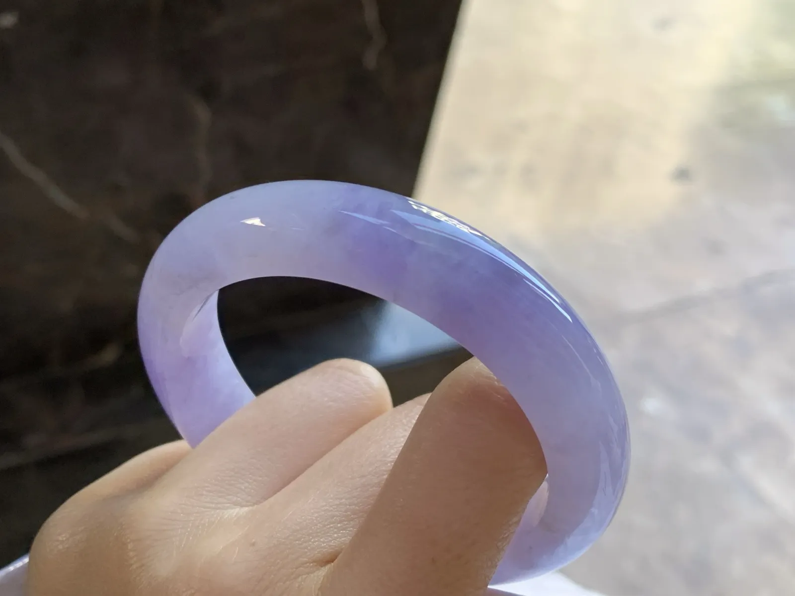 紫罗兰手镯
尺寸：55.5-13.4-9.2mm
水润十足 晶体略粗 颜色浓郁漂亮