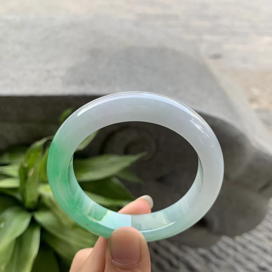 小圈口51.8-12.2-8.7 【阳绿正圈手镯】正圈51 52可戴