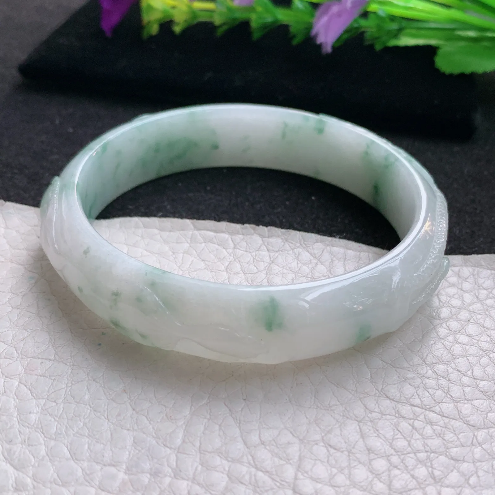 js大圈口60*14*7.5平安镯 天然缅甸翡翠雕花飘花宽边玉手镯 玉手环
