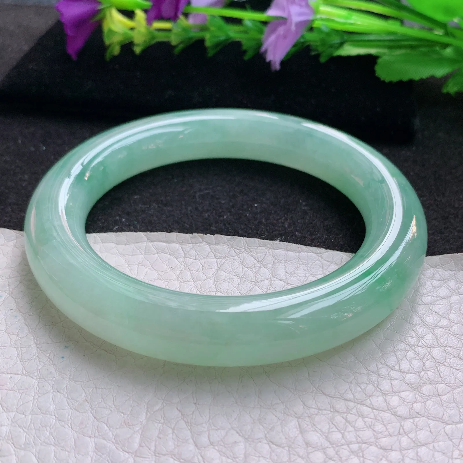 js大圈口59.5*12.5胖圆镯 天然缅甸翡翠冰绿圆条玉手镯 玉手环