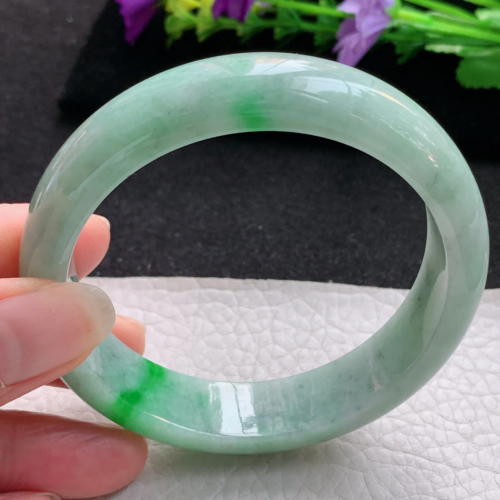 yh实拍59.5*15*8.8轮胎镯 天然缅甸翡翠飘绿宽边玉手镯 玉手环