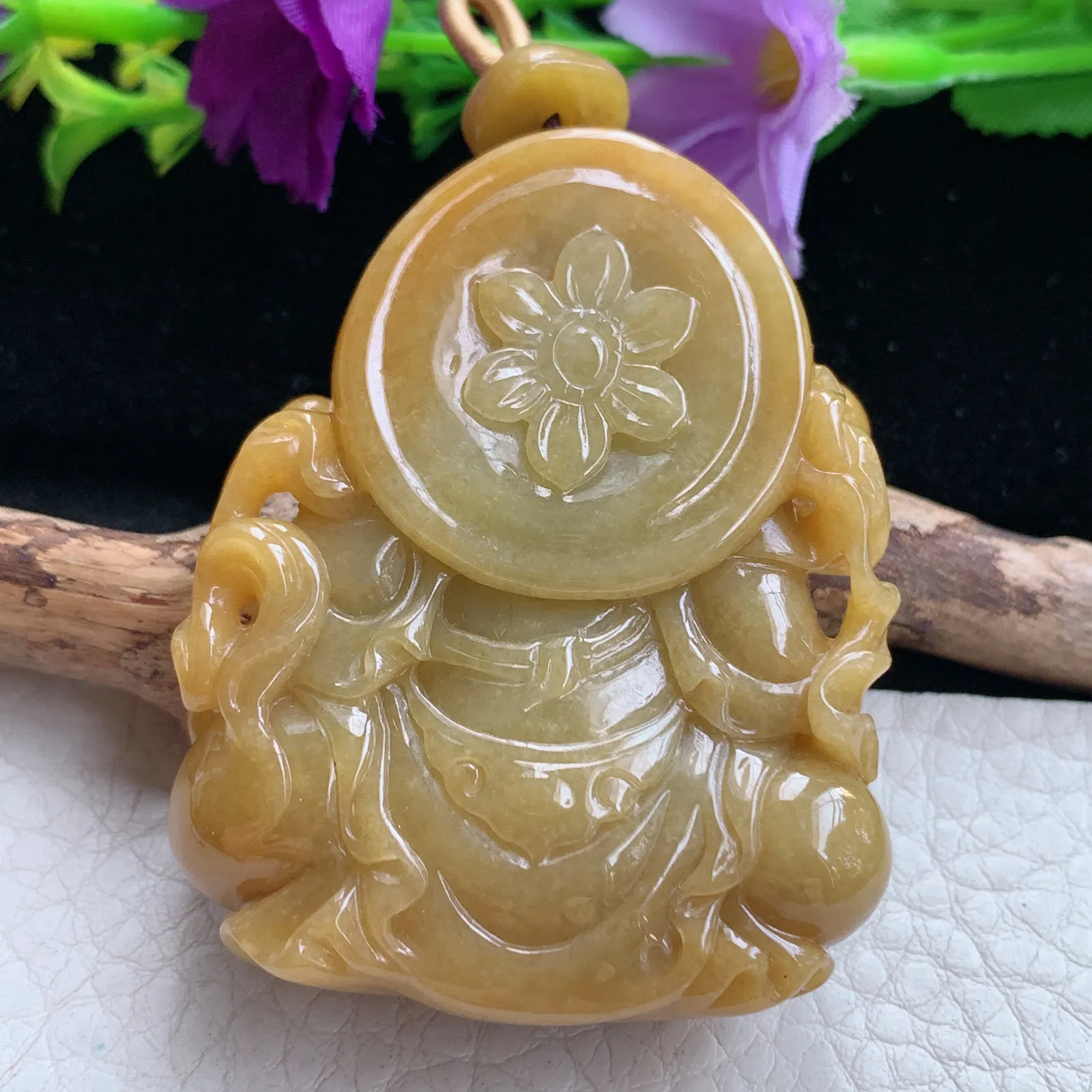 lz实拍53.3*42*18.5缅甸翡翠精雕黄翡黄财神 财神爷玉吊坠 玉挂坠