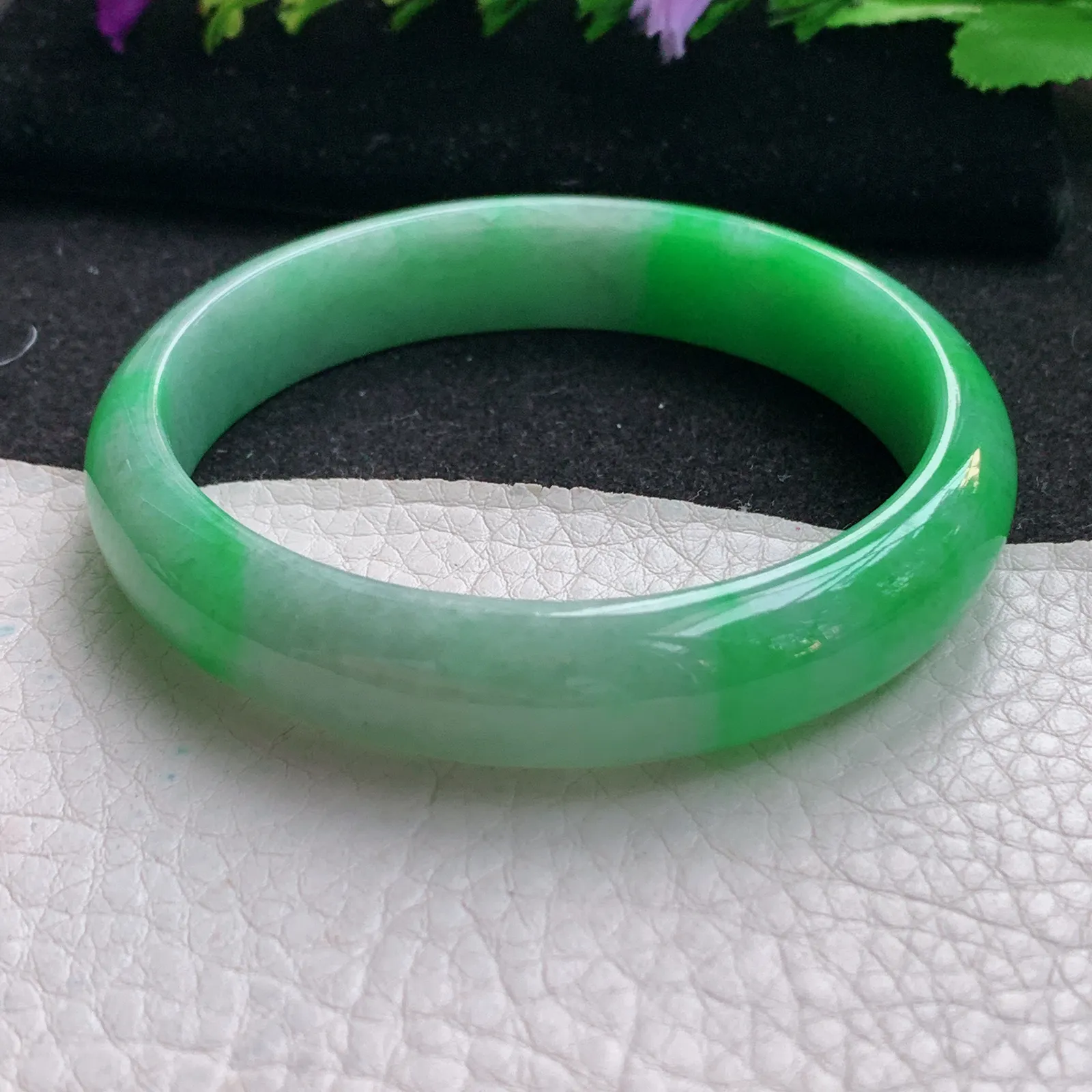 nr实拍58.5*13*7平安镯 天然缅甸翡翠辣阳绿宽边玉手镯 玉手环