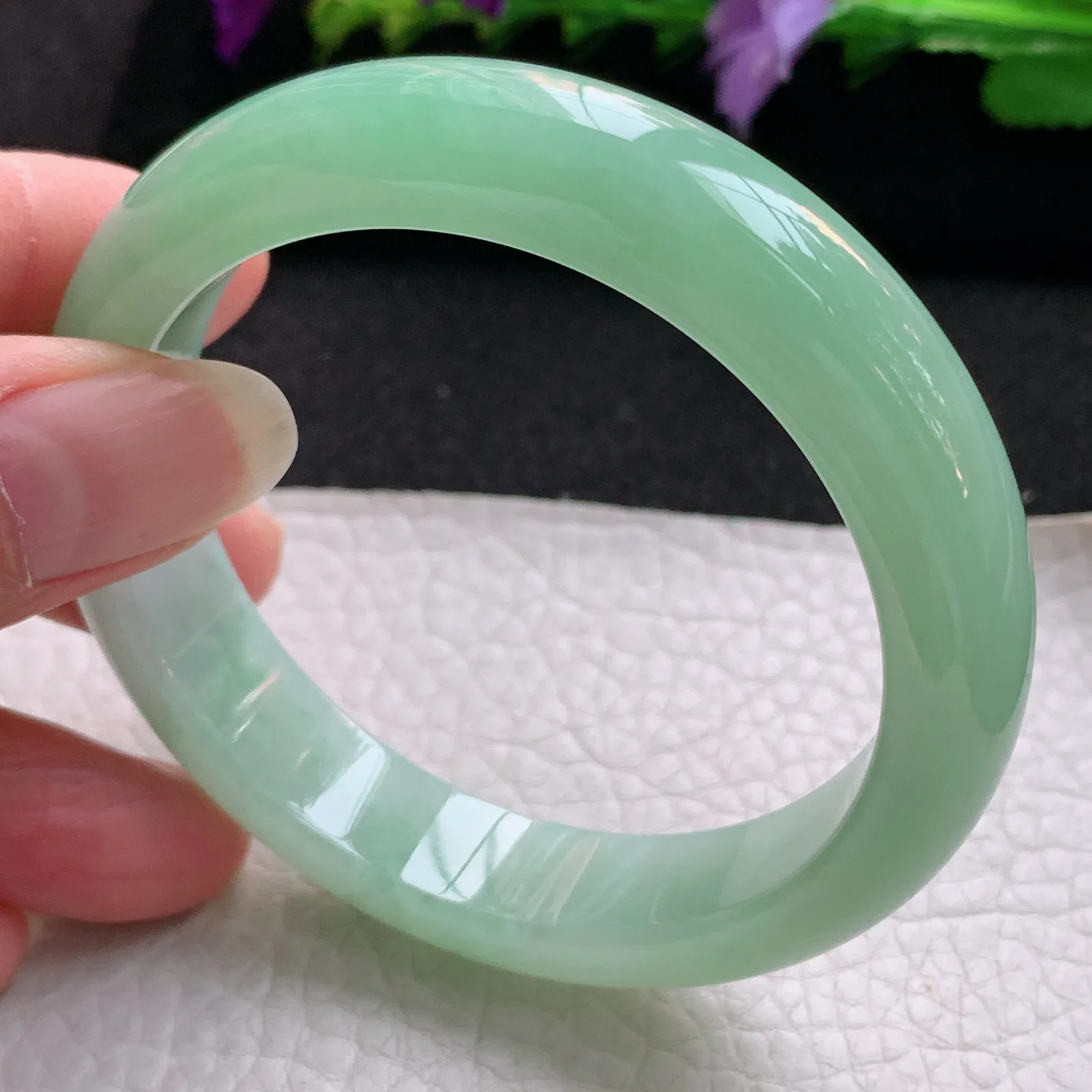 yh实拍55*12.8*8.2平安镯 天然缅甸翡翠冰甜绿宽边玉手镯 玉手环