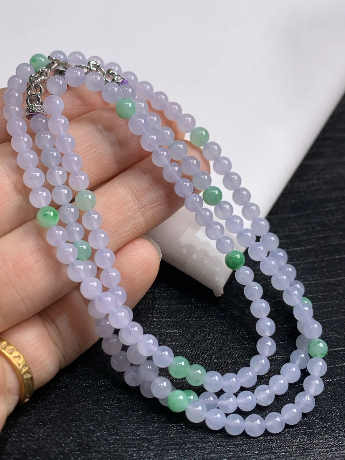 淡紫罗兰珠串，上身超美~