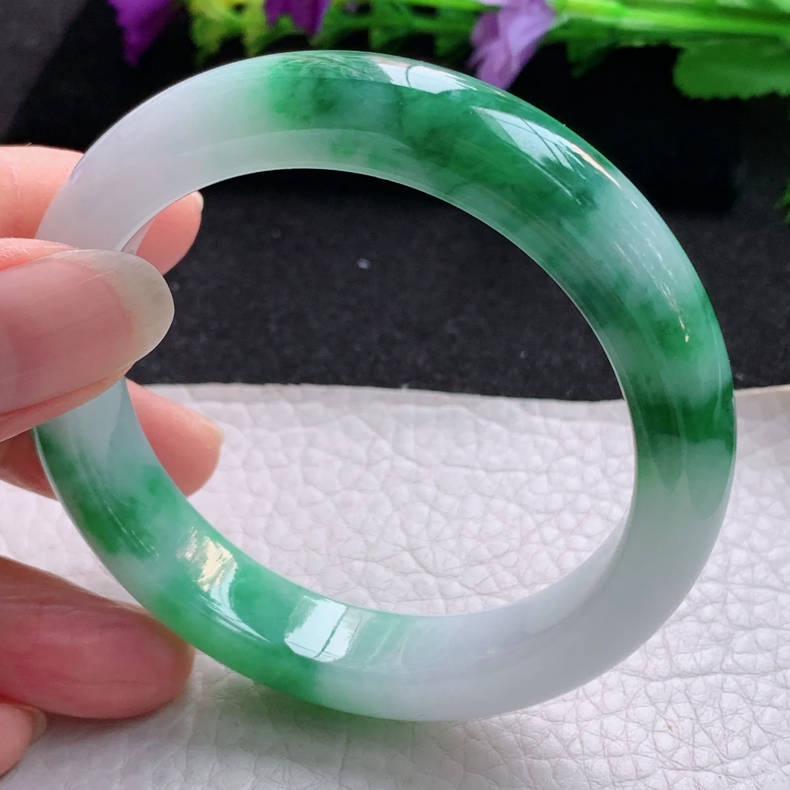 xh实拍54*12.3*8.5平安镯 天然缅甸翡翠飘绿花宽边玉手镯 玉手环