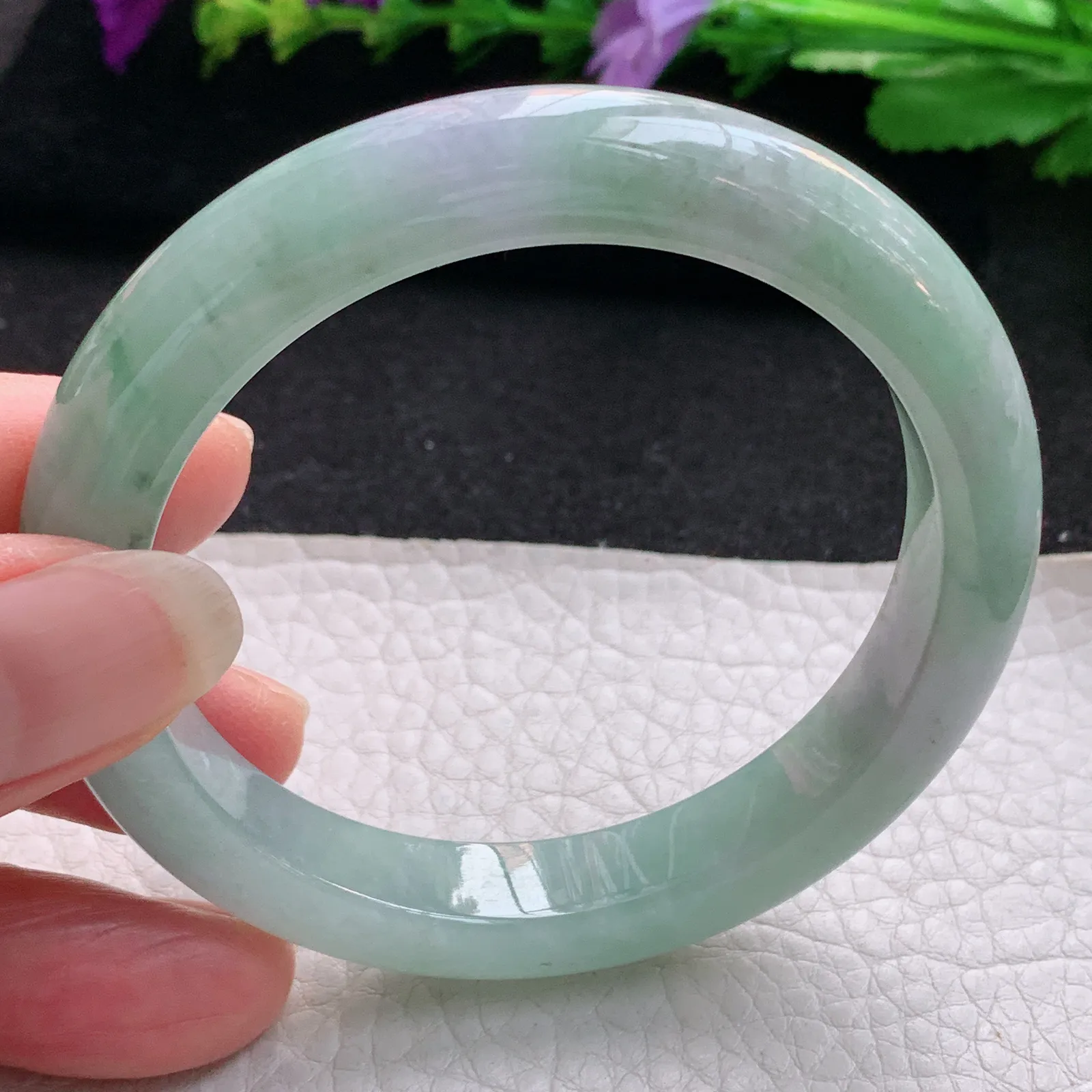 hy实拍55*10.2*8.5平安镯 天然缅甸翡翠春带彩飘花宽边玉手镯 玉手环