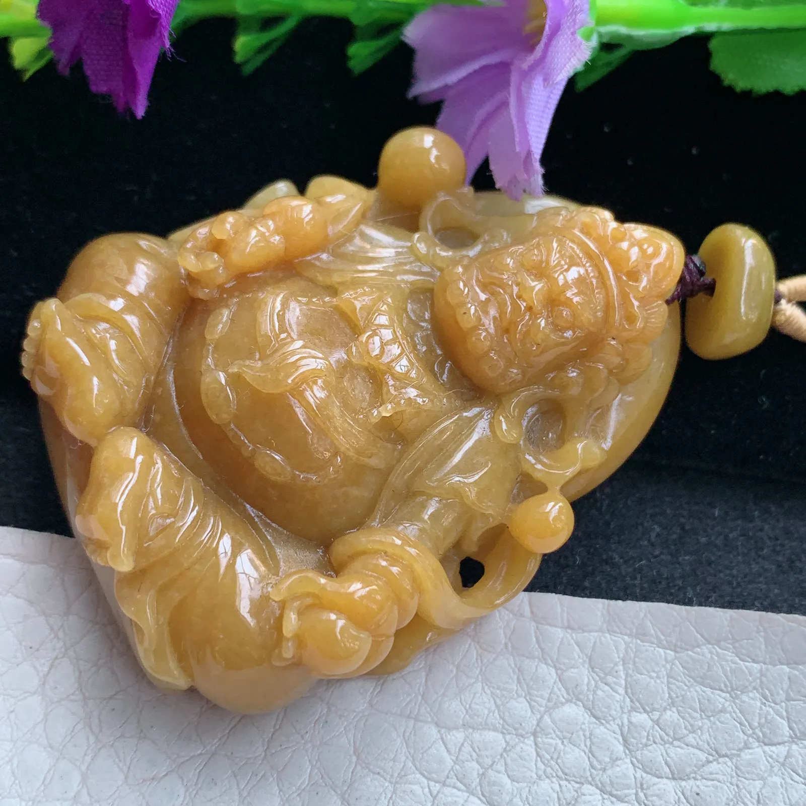 lz实拍53.3*42*18.5缅甸翡翠精雕黄翡黄财神 财神爷玉吊坠 玉挂坠