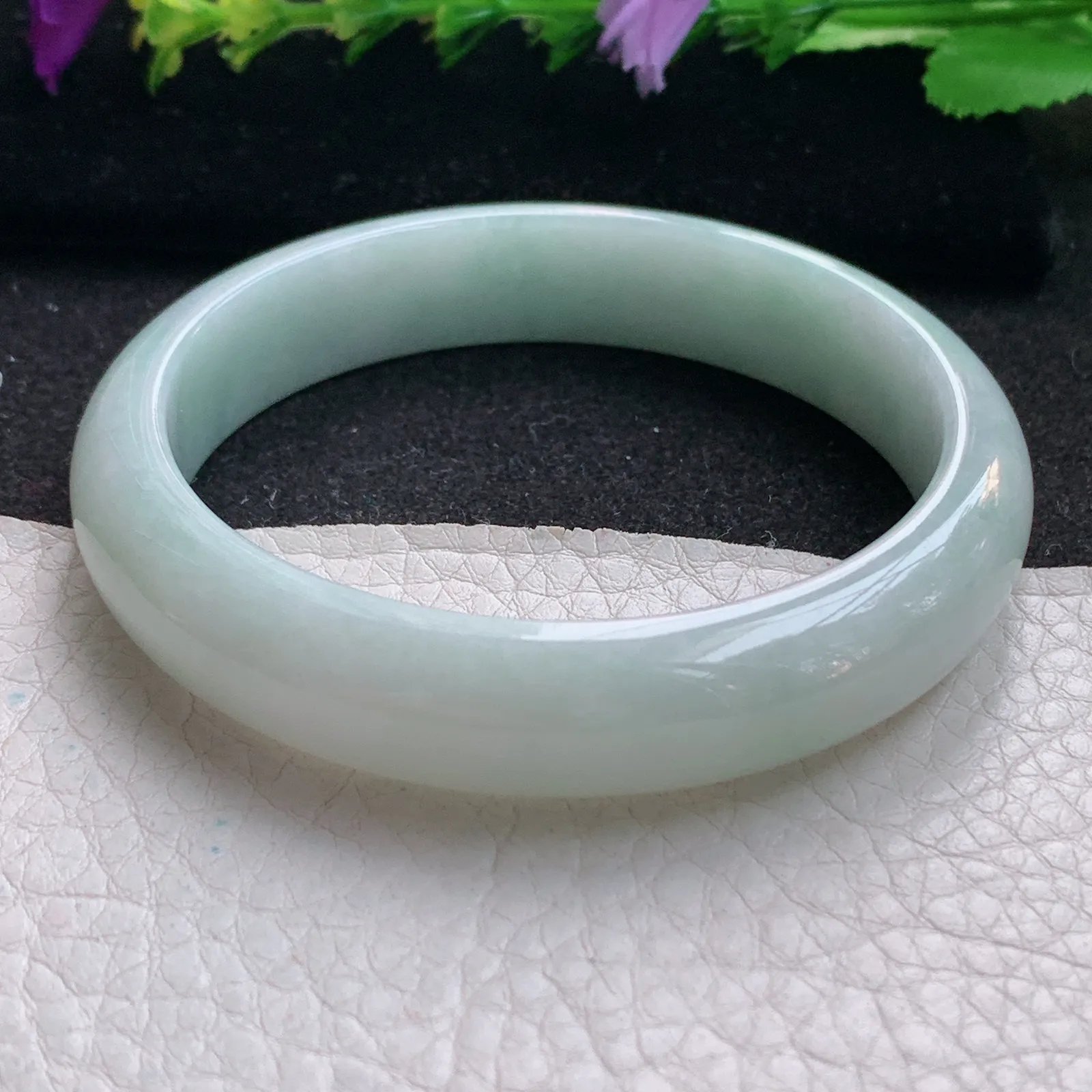 nr实拍58*13*7.2平安镯 天然缅甸翡翠浅绿宽边玉手镯 玉手环