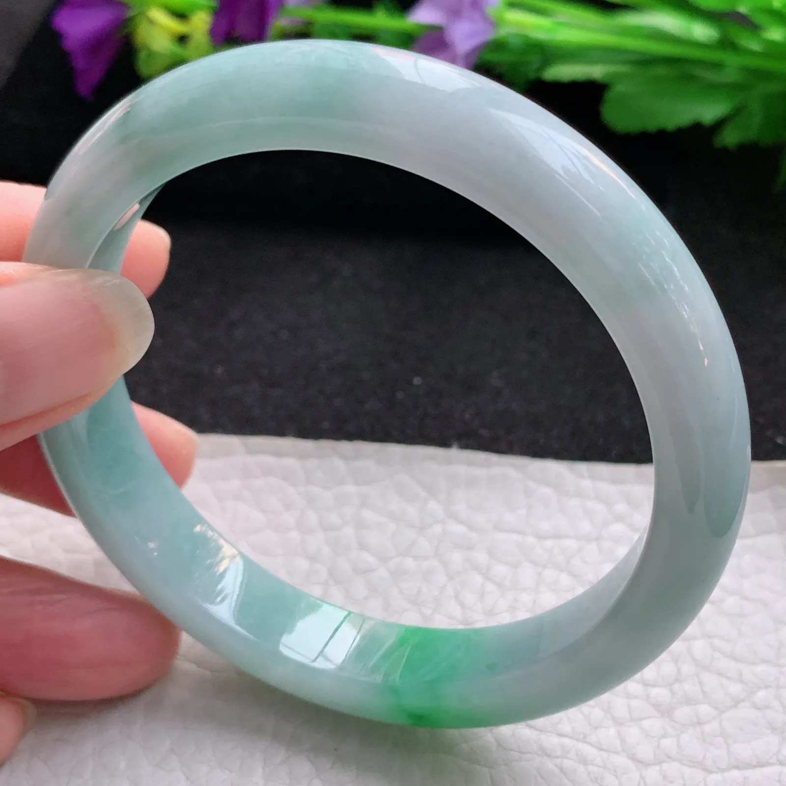 js大圈口60*11.8*8平安镯 天然缅甸翡翠飘阳绿宽边玉手镯 玉手环