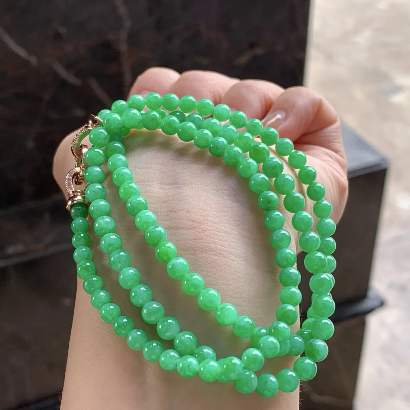 阳绿珠链 
色辣大气