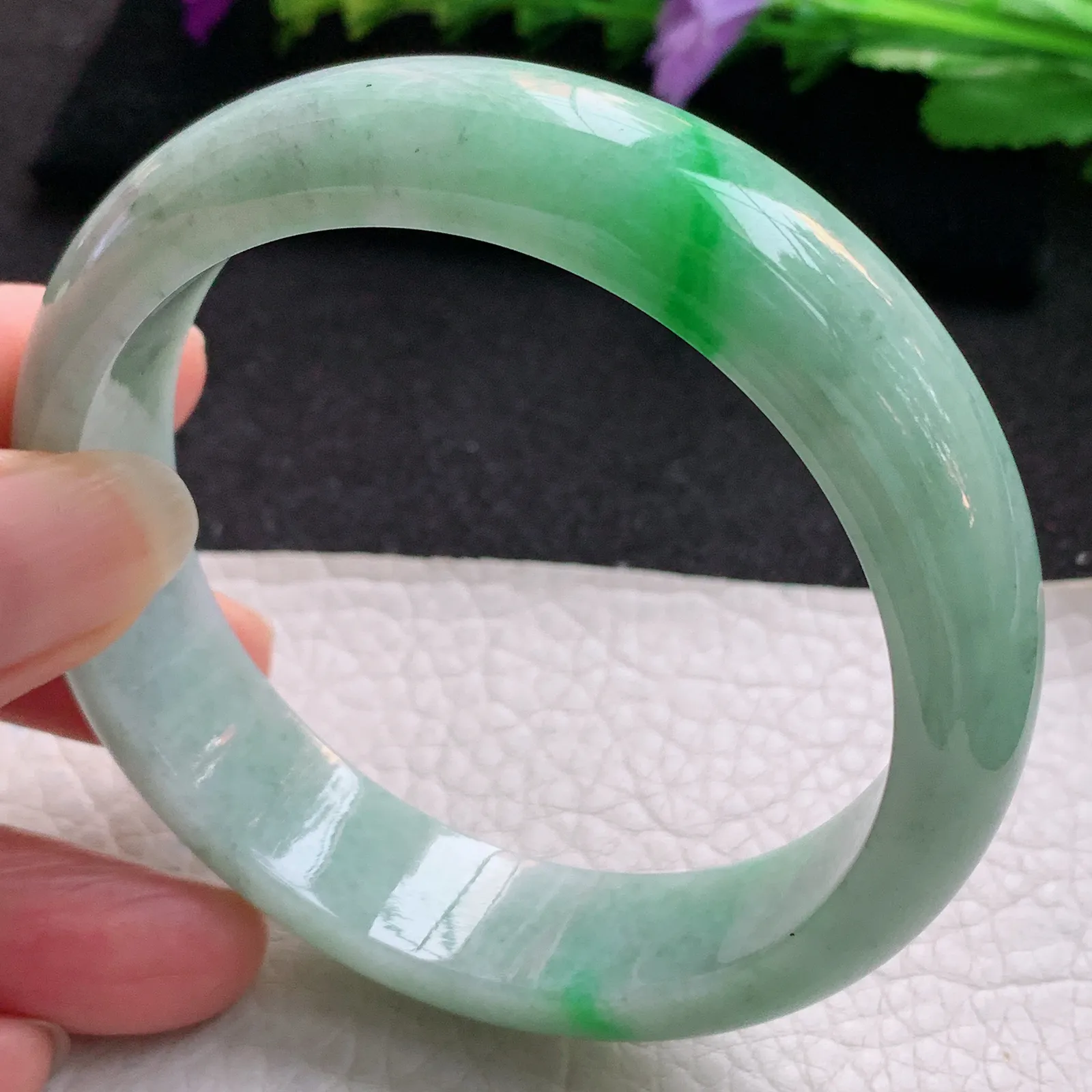 yh实拍59.5*15*8.8轮胎镯 天然缅甸翡翠飘绿宽边玉手镯 玉手环