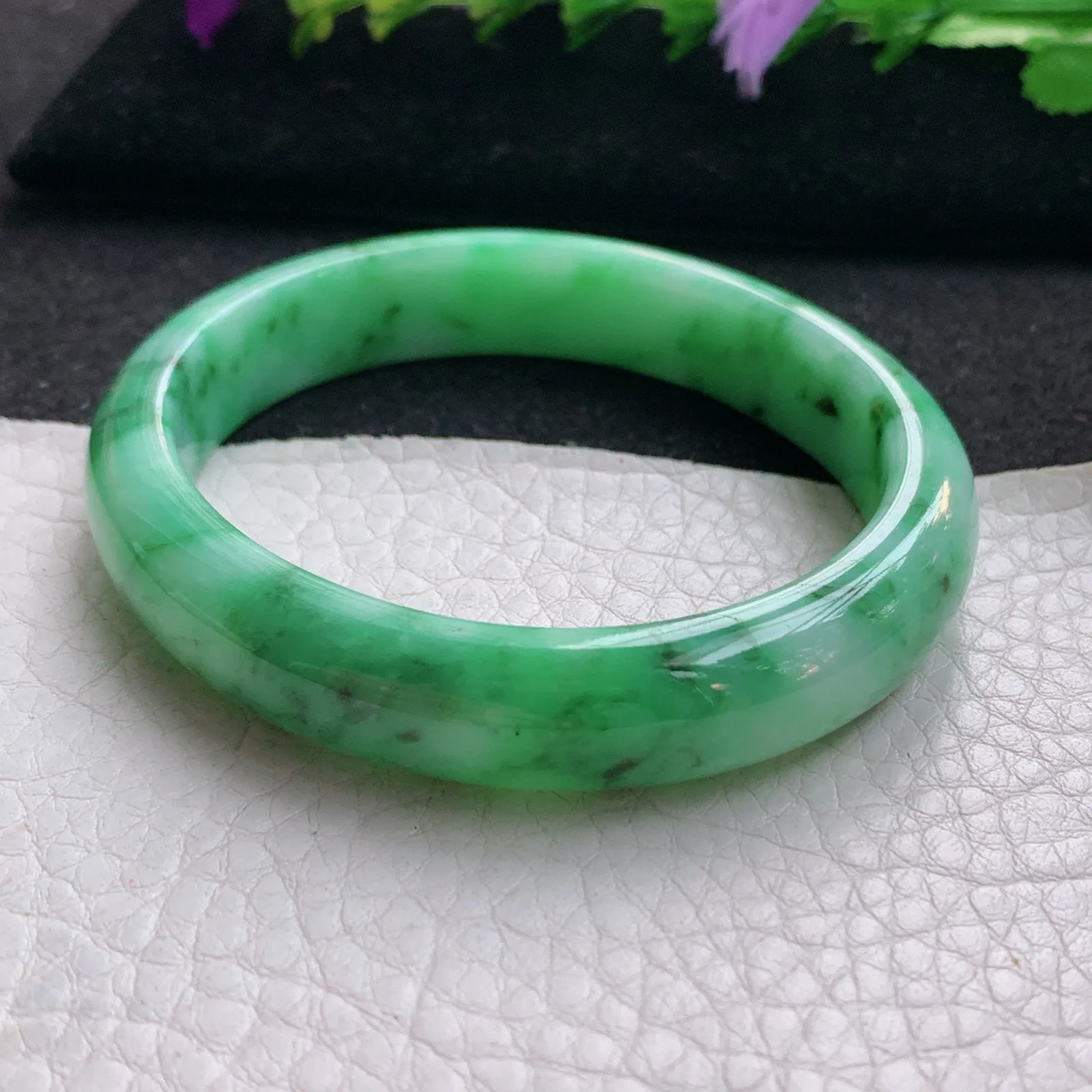 yh实拍55*40*11.2*7.3镯 天然缅甸翡翠辣绿椭圆宽边玉手镯 玉手环