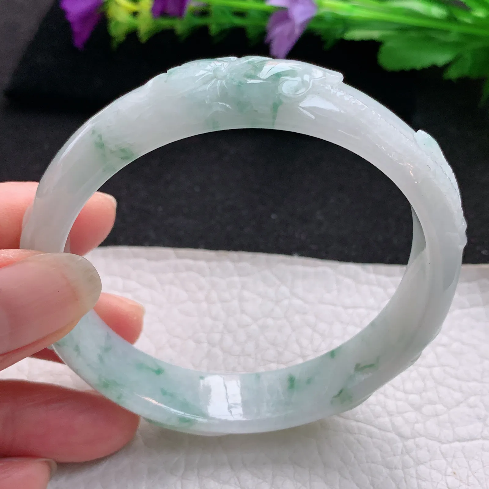 js大圈口60*14*7.5平安镯 天然缅甸翡翠雕花飘花宽边玉手镯 玉手环