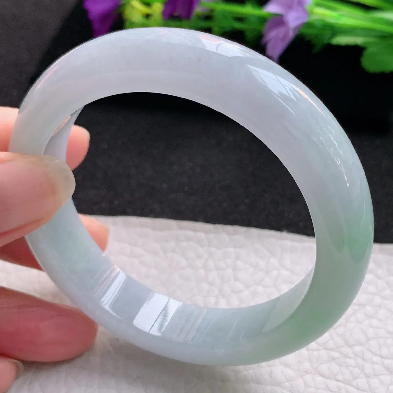 js实拍56*13.2*8.8平安镯 天然缅甸翡翠浅绿清爽宽边玉手镯 玉手环