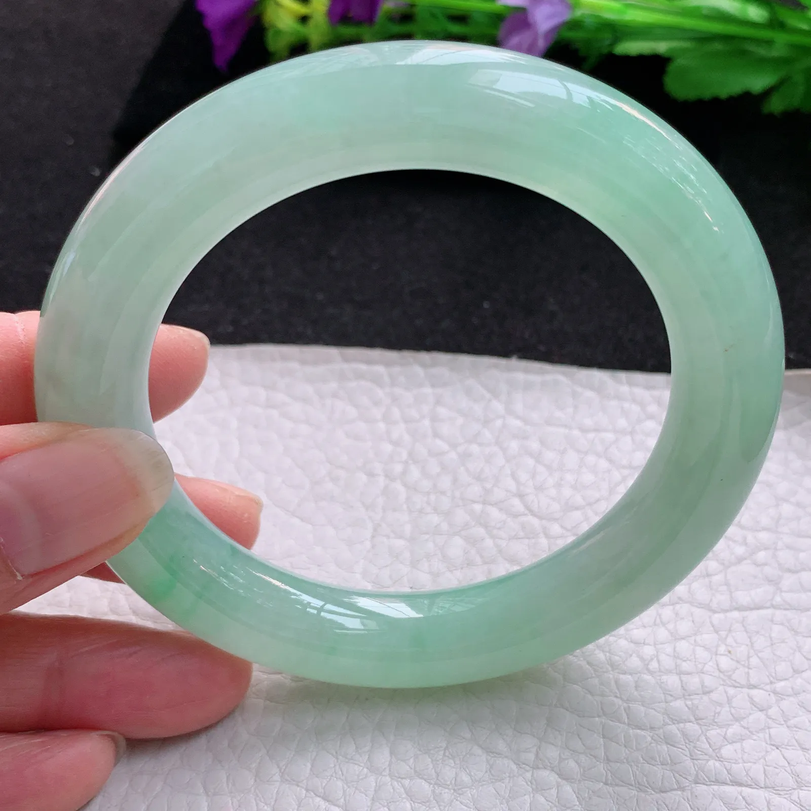 js大圈口59.5*12.5胖圆镯 天然缅甸翡翠冰绿圆条玉手镯 玉手环