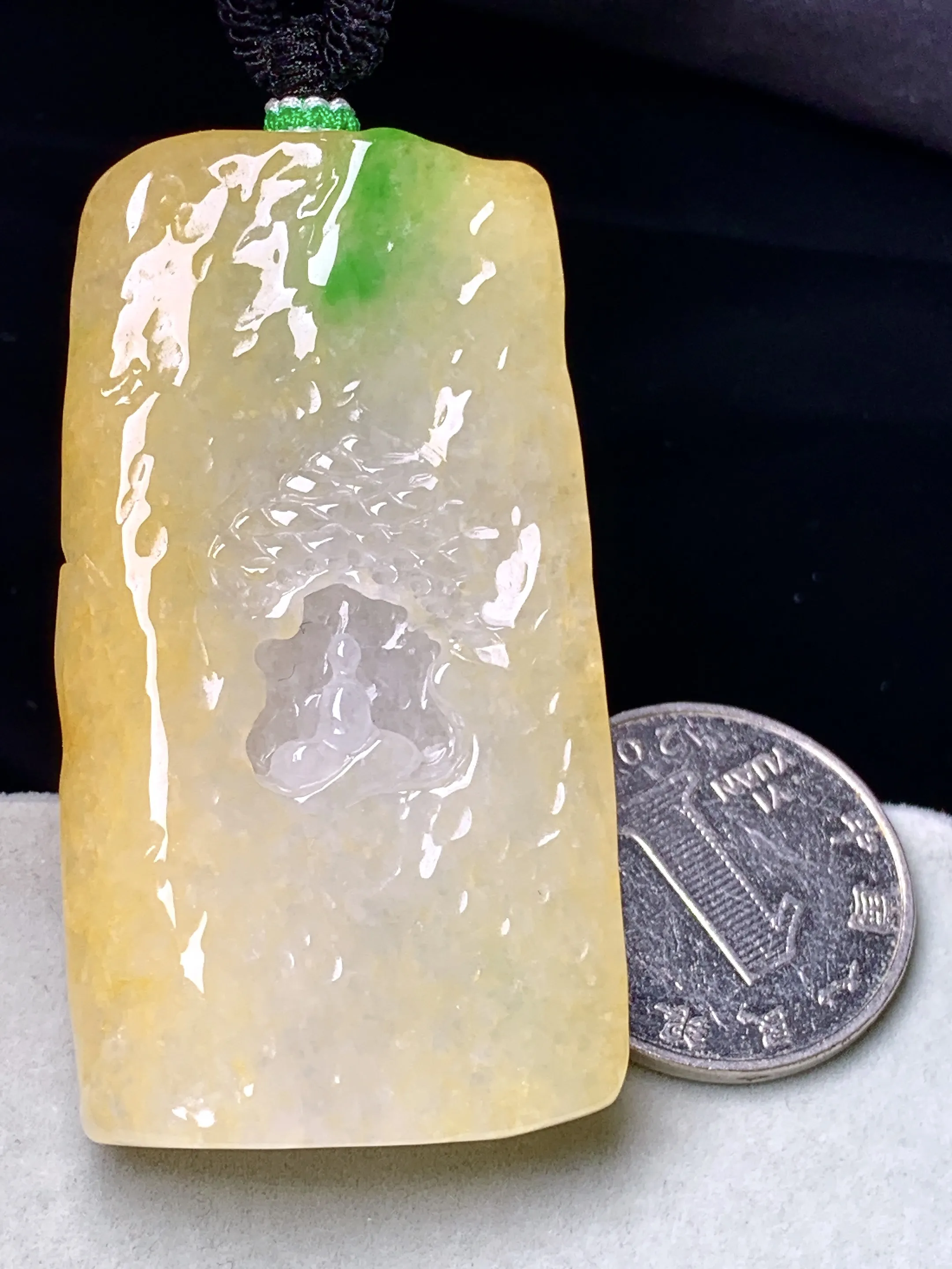 黄翡悟道吊坠 玉质细腻 色泽清新艳丽 整体尺寸56.6*30.8*11.6