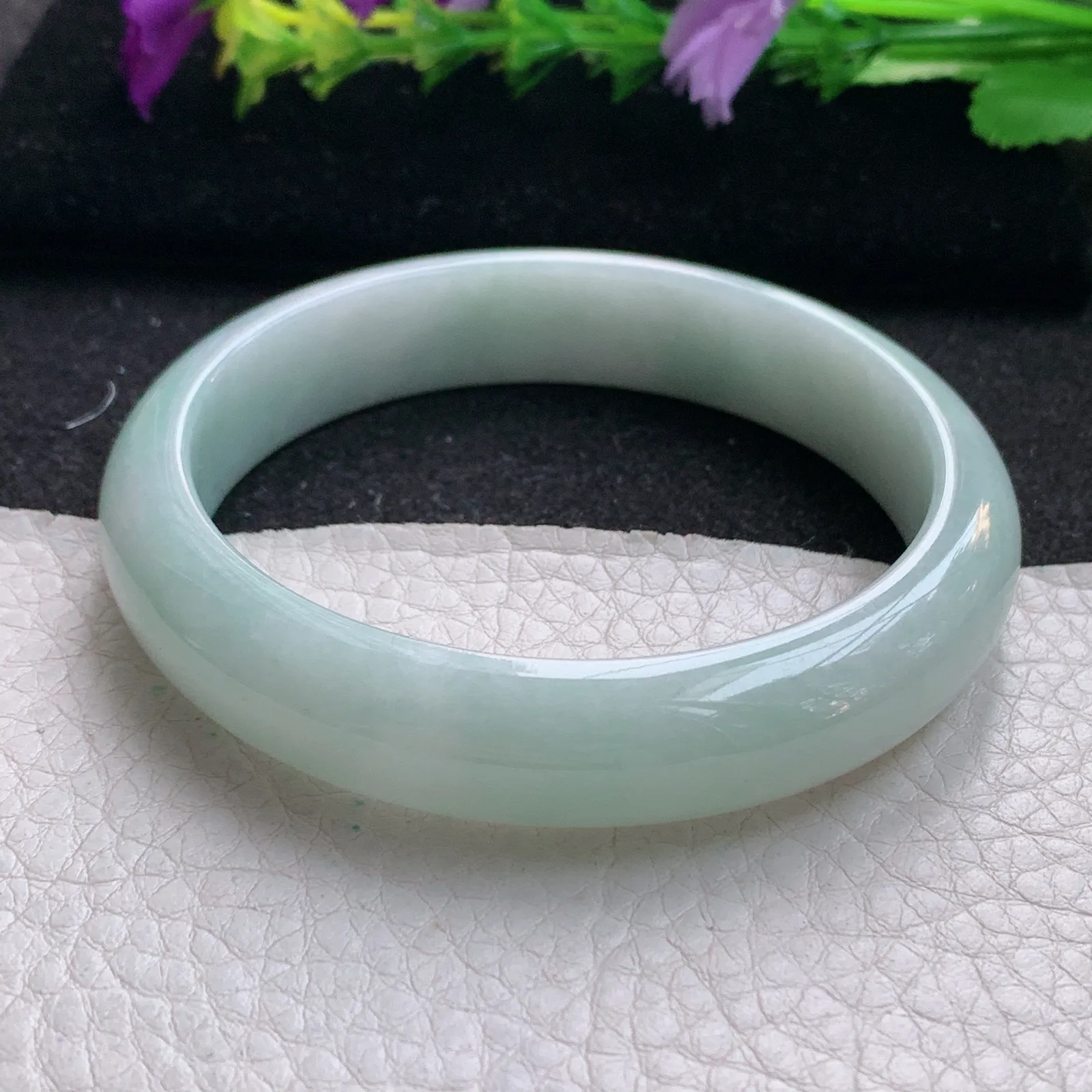 nr实拍58*13*7.2平安镯 天然缅甸翡翠浅绿宽边玉手镯 玉手环