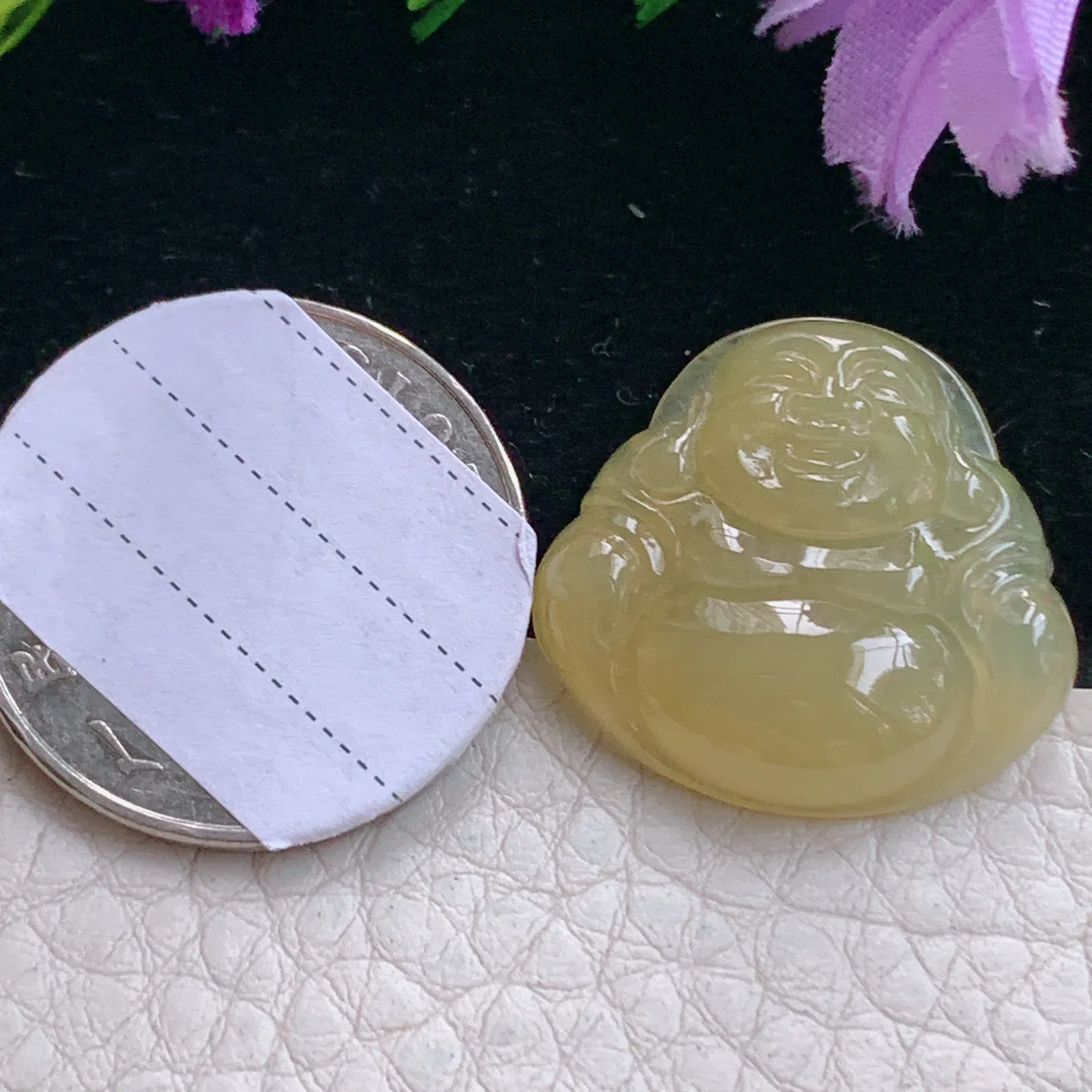 lz实拍22.2*23.6*5.2缅甸翡翠精雕冰黄佛公 弥勒佛玉吊坠 玉挂坠