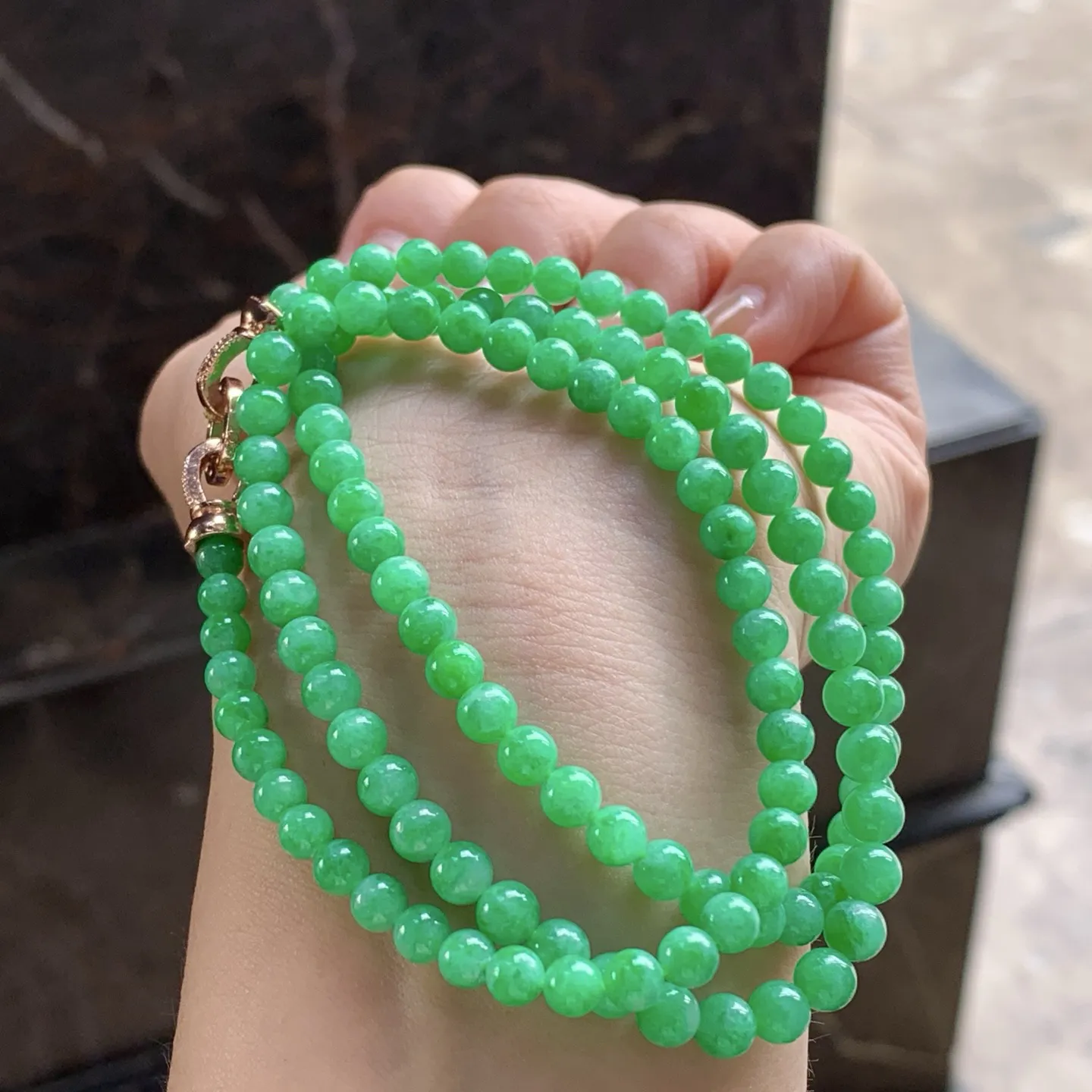 阳绿珠链 
色辣大气