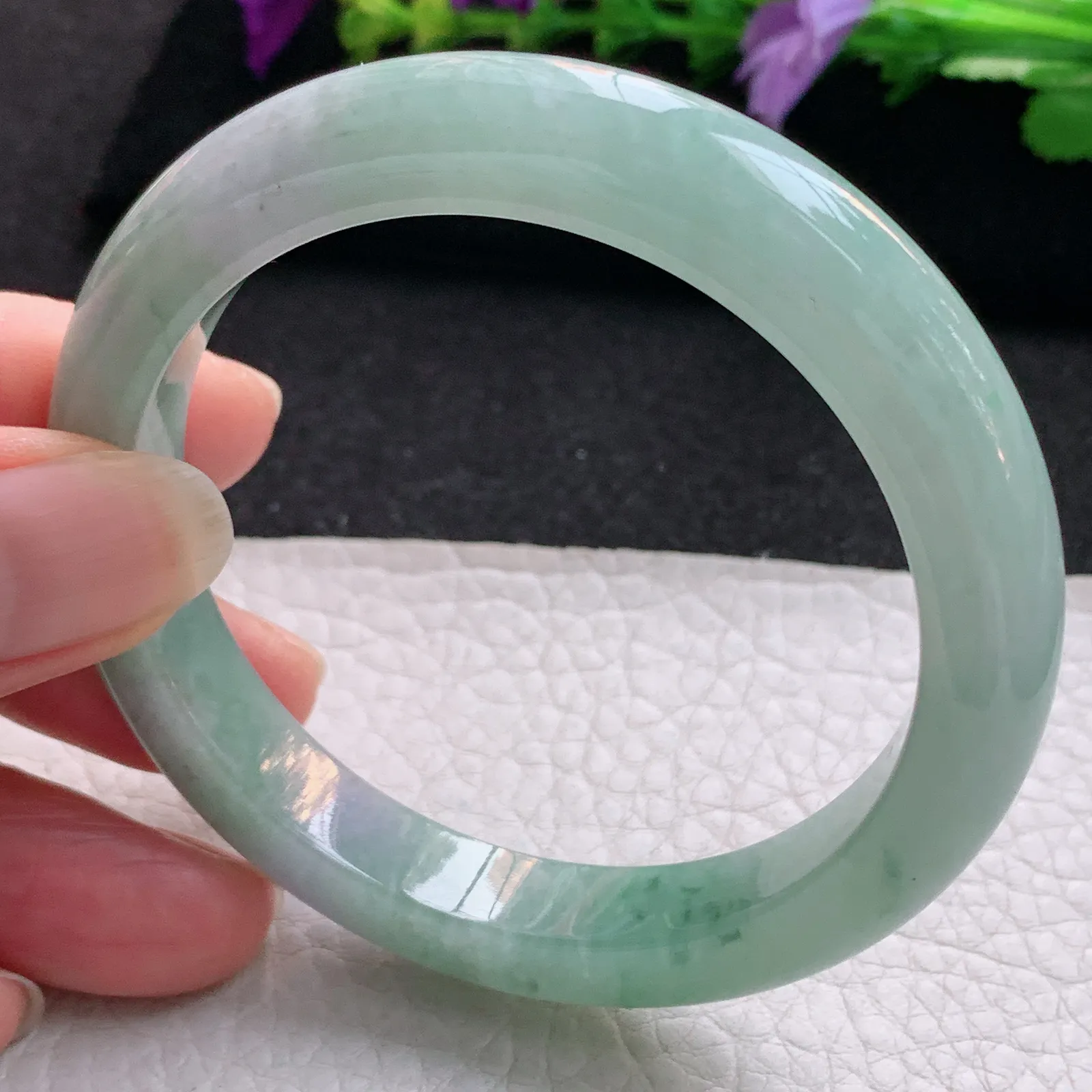 hy实拍55*10.2*8.5平安镯 天然缅甸翡翠春带彩飘花宽边玉手镯 玉手环