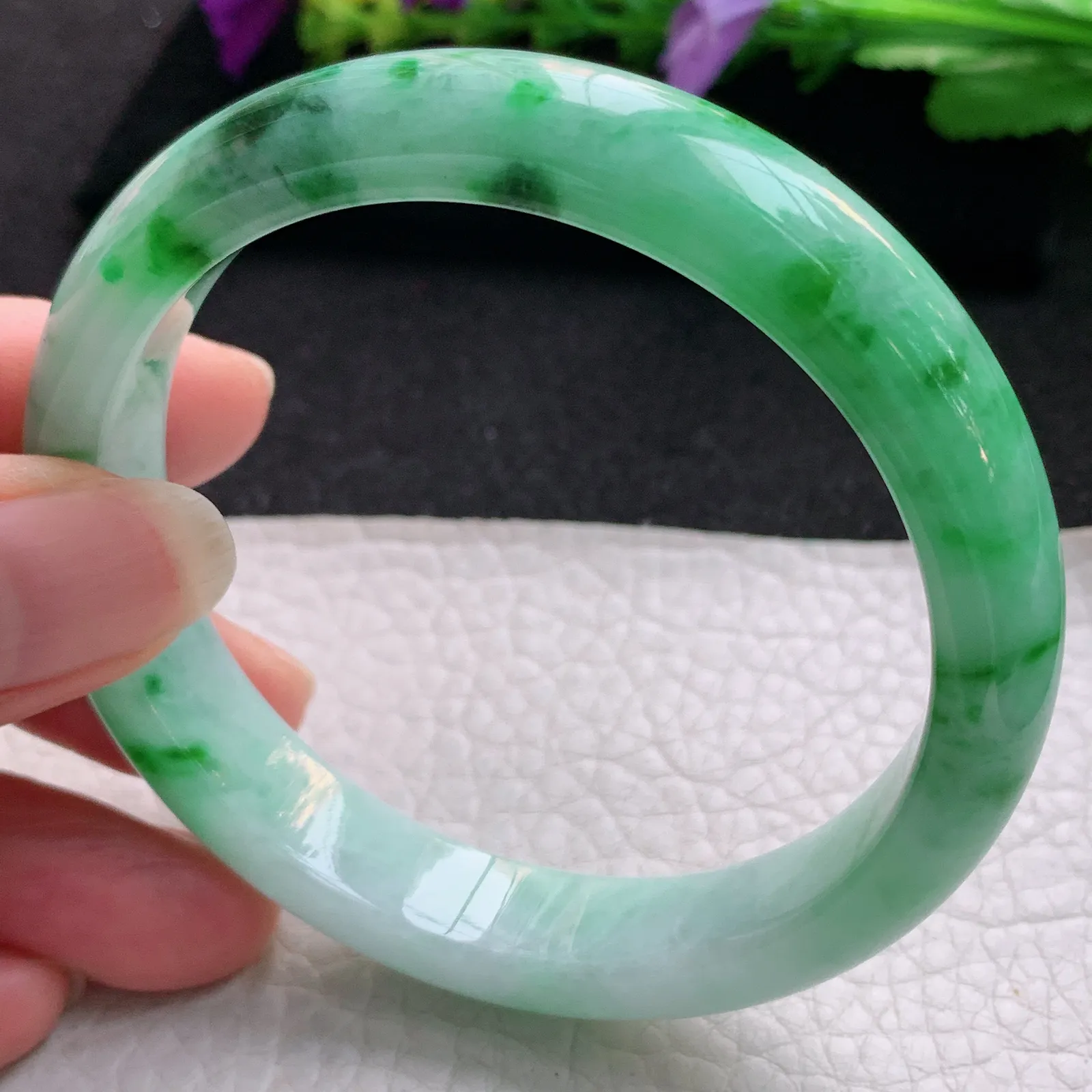 hy实拍59*12*7.8平安镯 天然缅甸翡翠辣绿宽边玉手镯 玉手环
