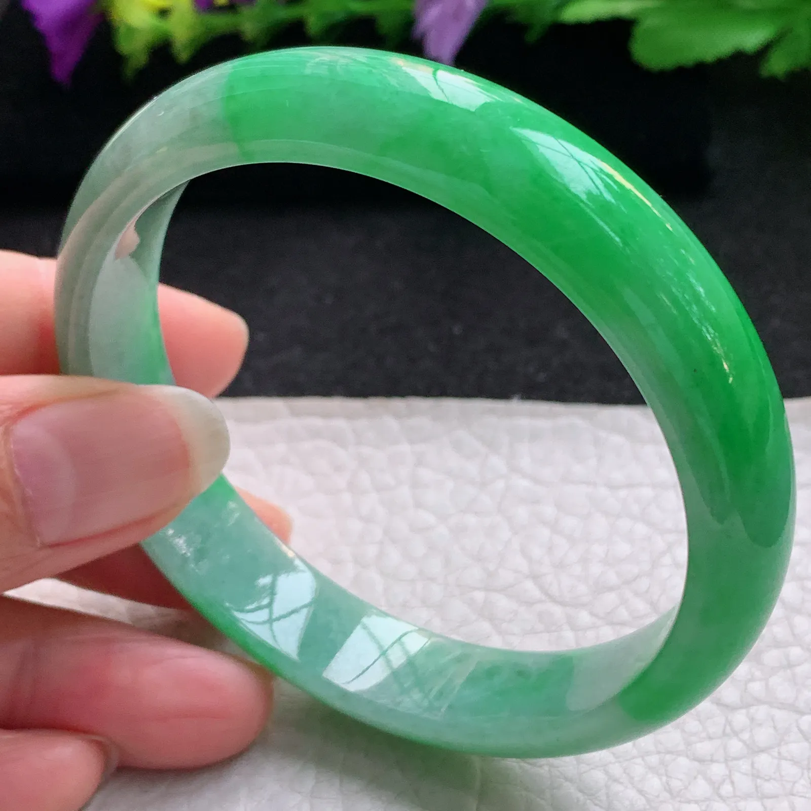 nr实拍58.5*13*7平安镯 天然缅甸翡翠辣阳绿宽边玉手镯 玉手环