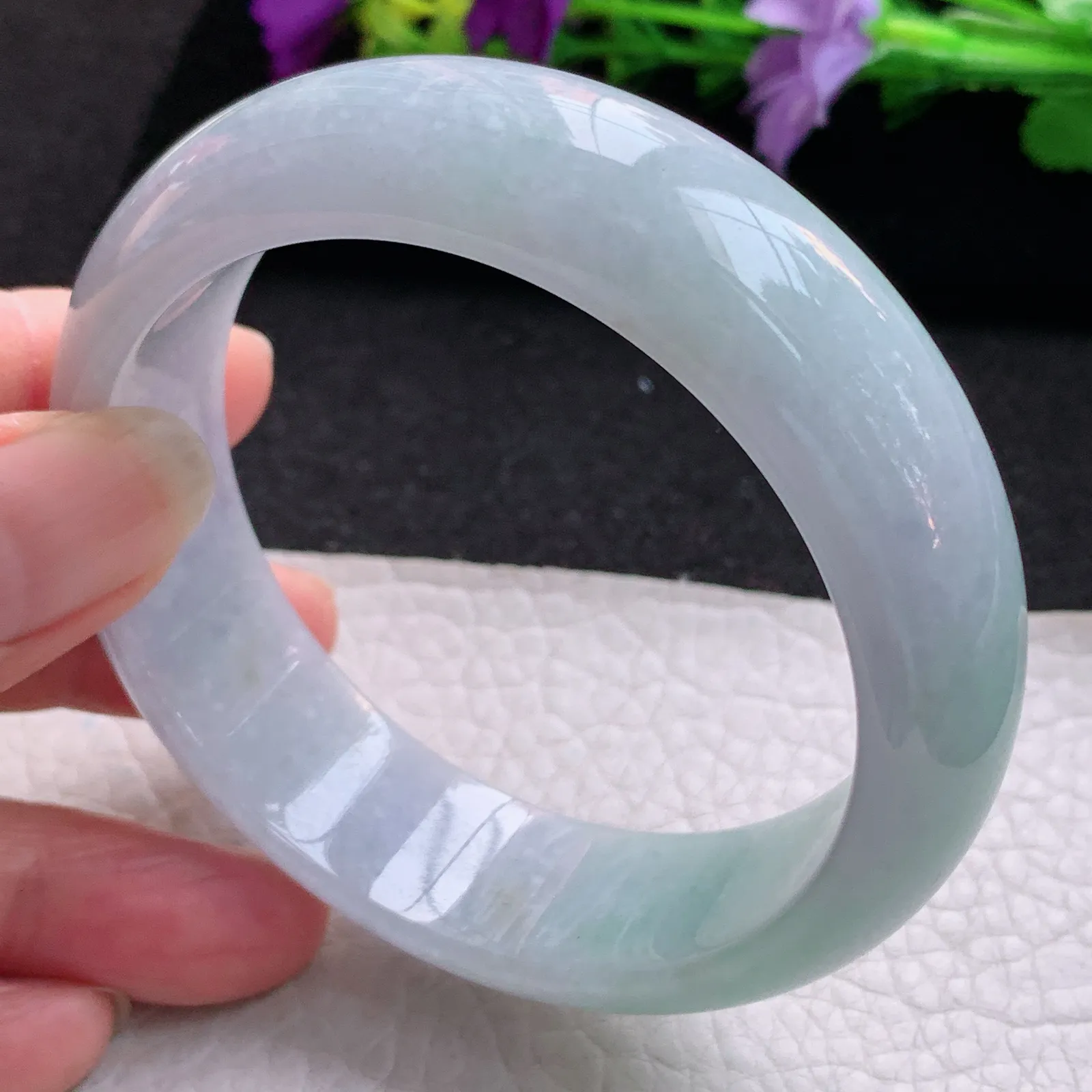 ee实拍58*18*8.2轮胎镯 天然缅甸翡翠春带彩宽边玉手镯 玉手环