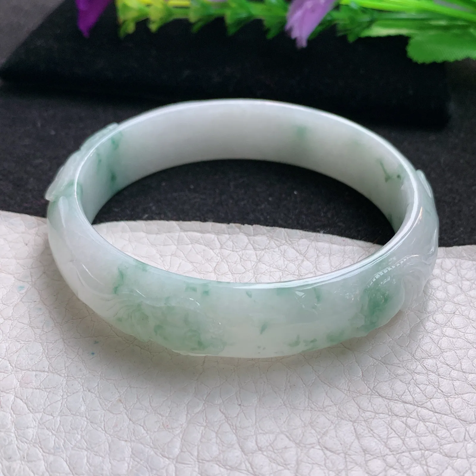 js大圈口60*14*7.5平安镯 天然缅甸翡翠雕花飘花宽边玉手镯 玉手环