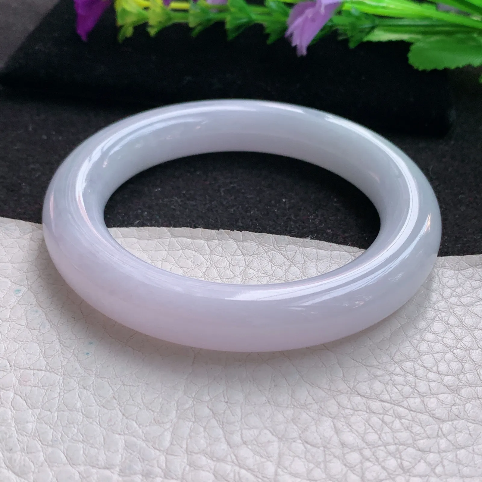 js实拍56*12*11.3胖圆镯 天然缅甸翡翠淡紫圆条玉手镯 玉手环