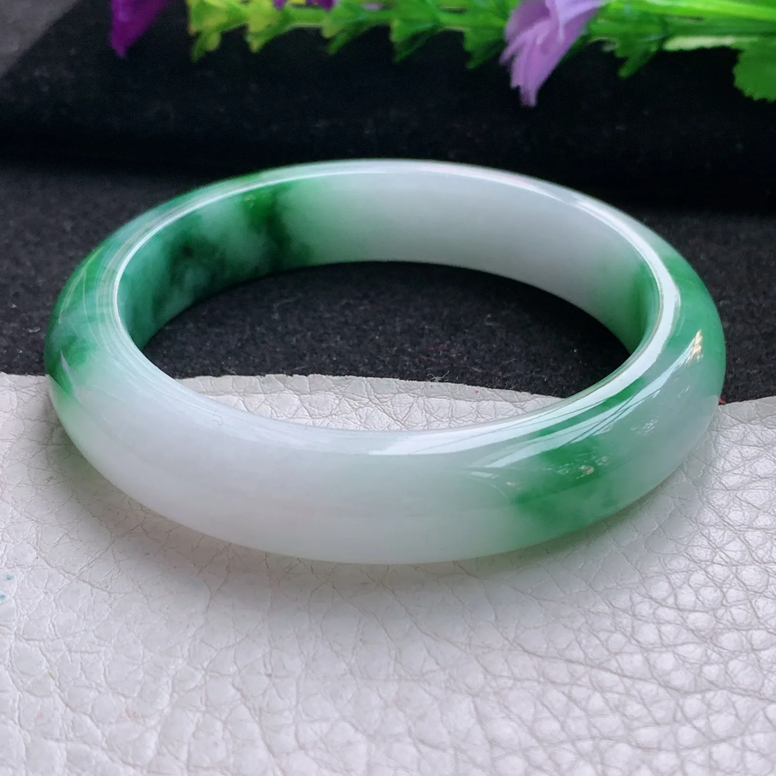 xh实拍54*12.3*8.5平安镯 天然缅甸翡翠飘绿花宽边玉手镯 玉手环