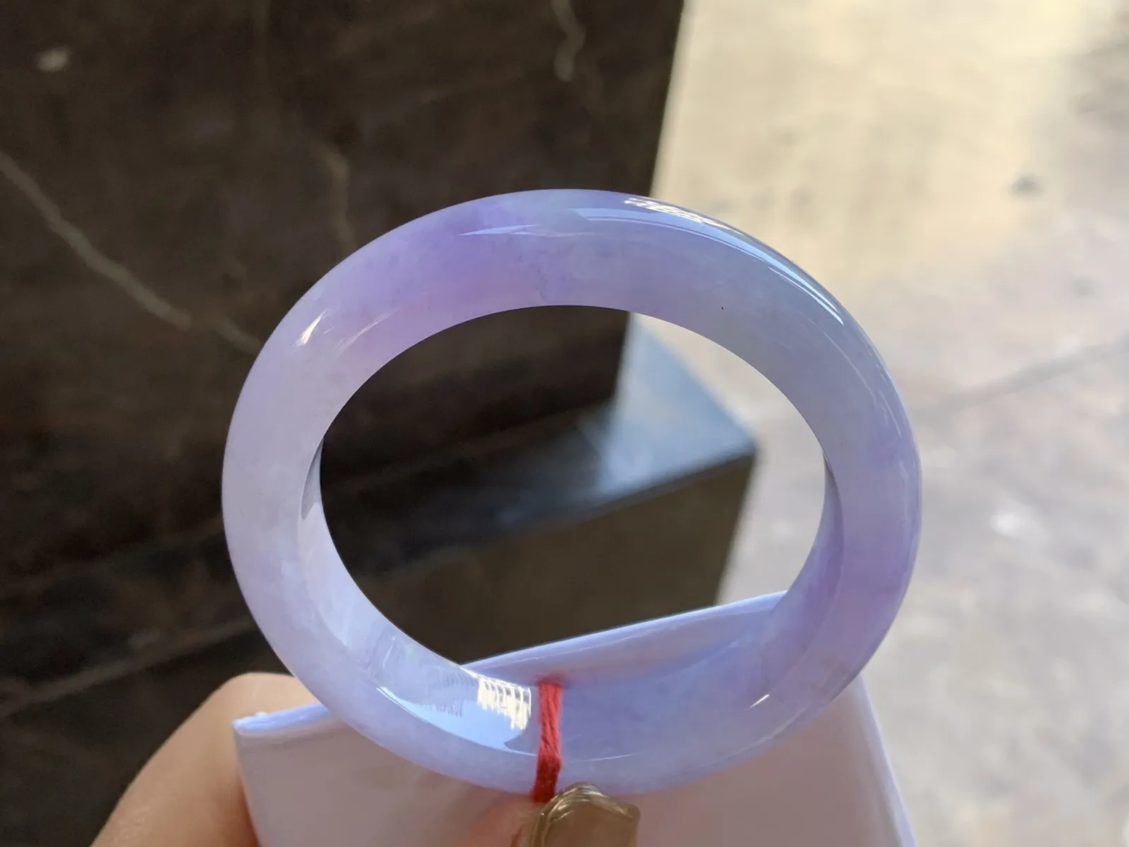 紫罗兰手镯
尺寸：55.5-13.4-9.2mm
水润十足 晶体略粗 颜色浓郁漂亮